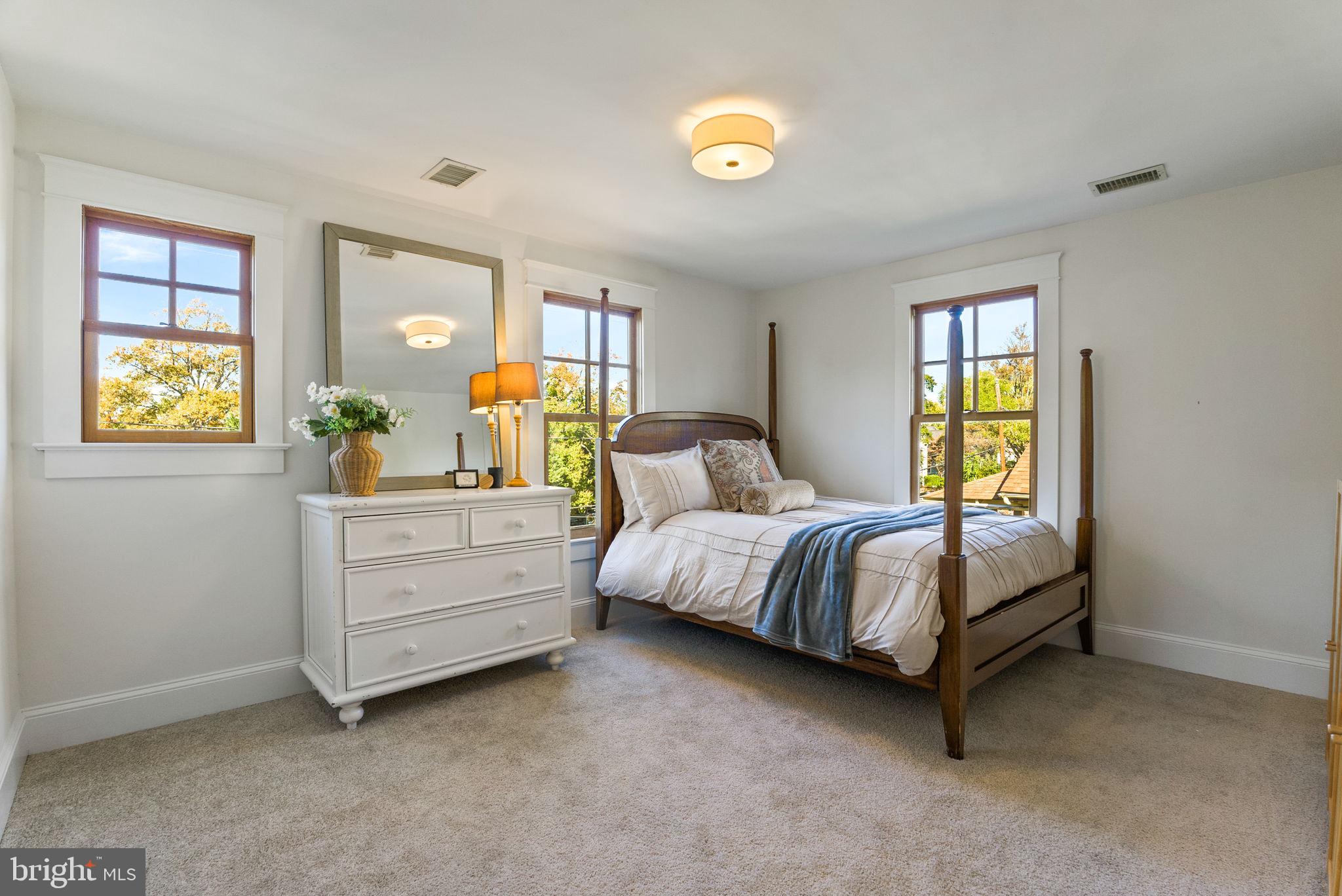 BRADDOCK HEIGHTS - Residential