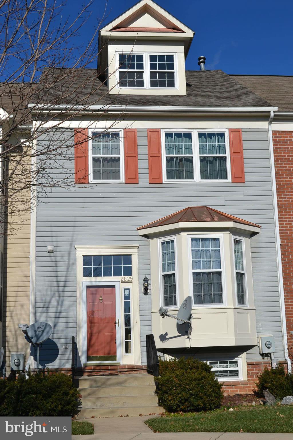 TUSCARORA KNOLLS - Residential Lease