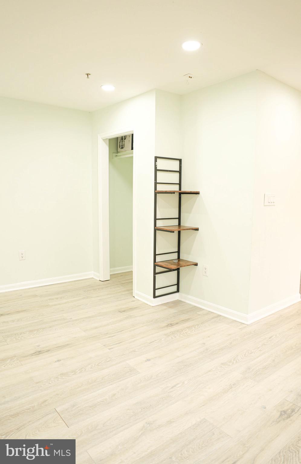 DEANWOOD - Residential