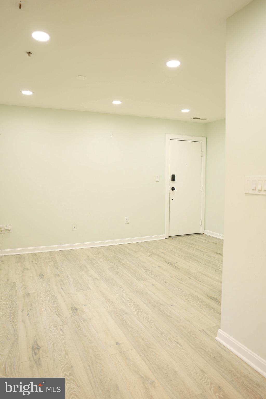 DEANWOOD - Residential