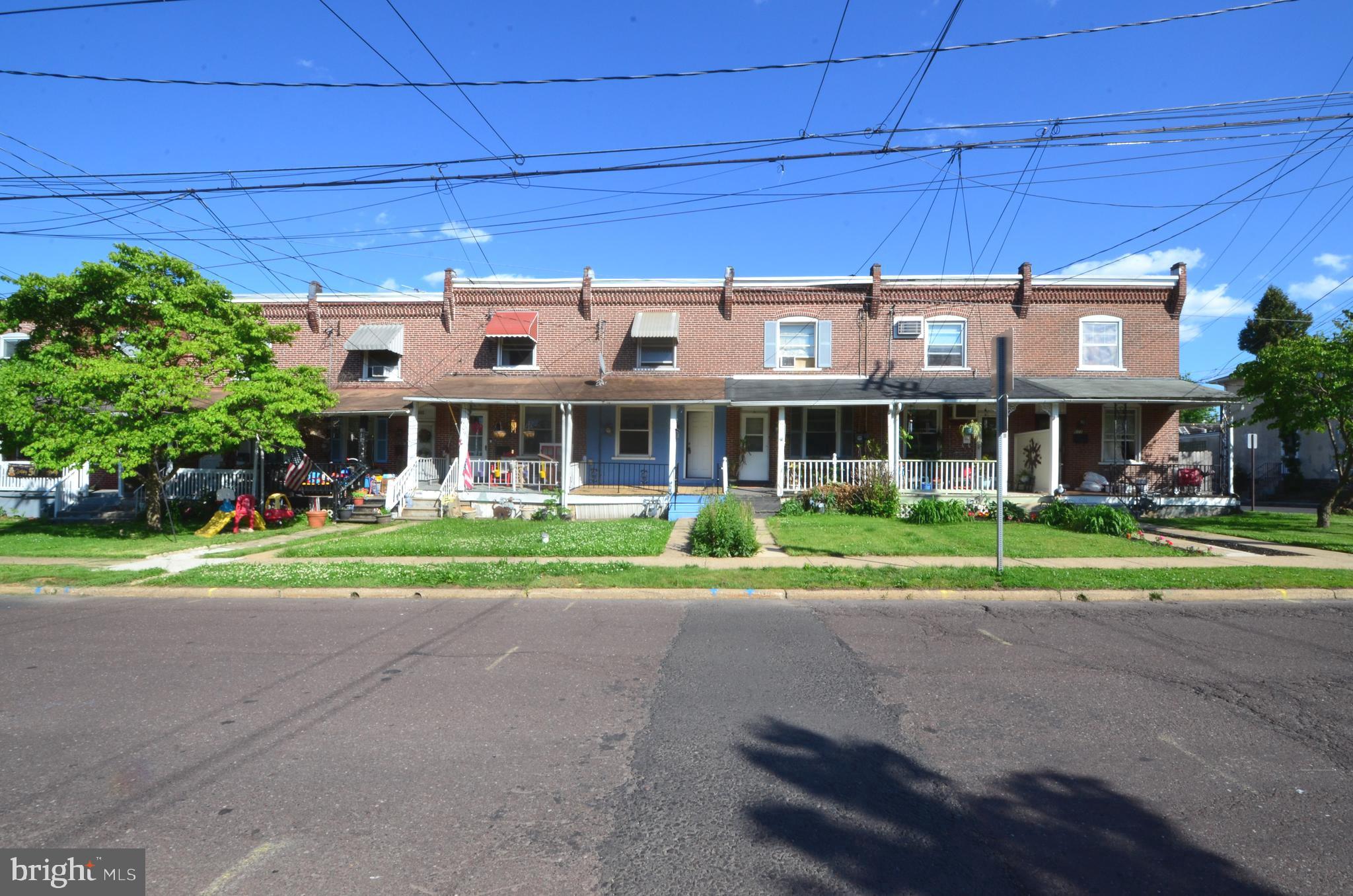 Welcome to 607 Cannon Ave! This classic brick townhome has been completely renovated from top to bottom this year, offering the perfect blend of historic 1901s charm and brand-new modern updates. The entire home features fresh paint, a brand-new roof setup in 2024, and. With just over 1,000 square feet of thoughtfully redesigned living space, everything here is fresh, clean, and ready for you to move right in.