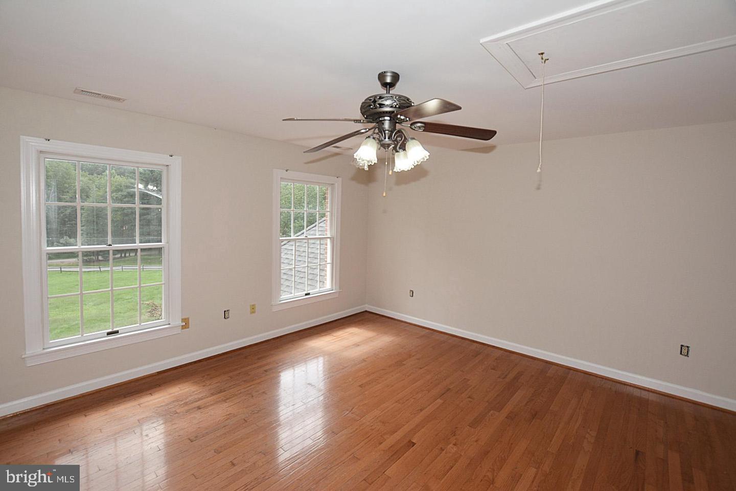 FORESTVILLE - Residential