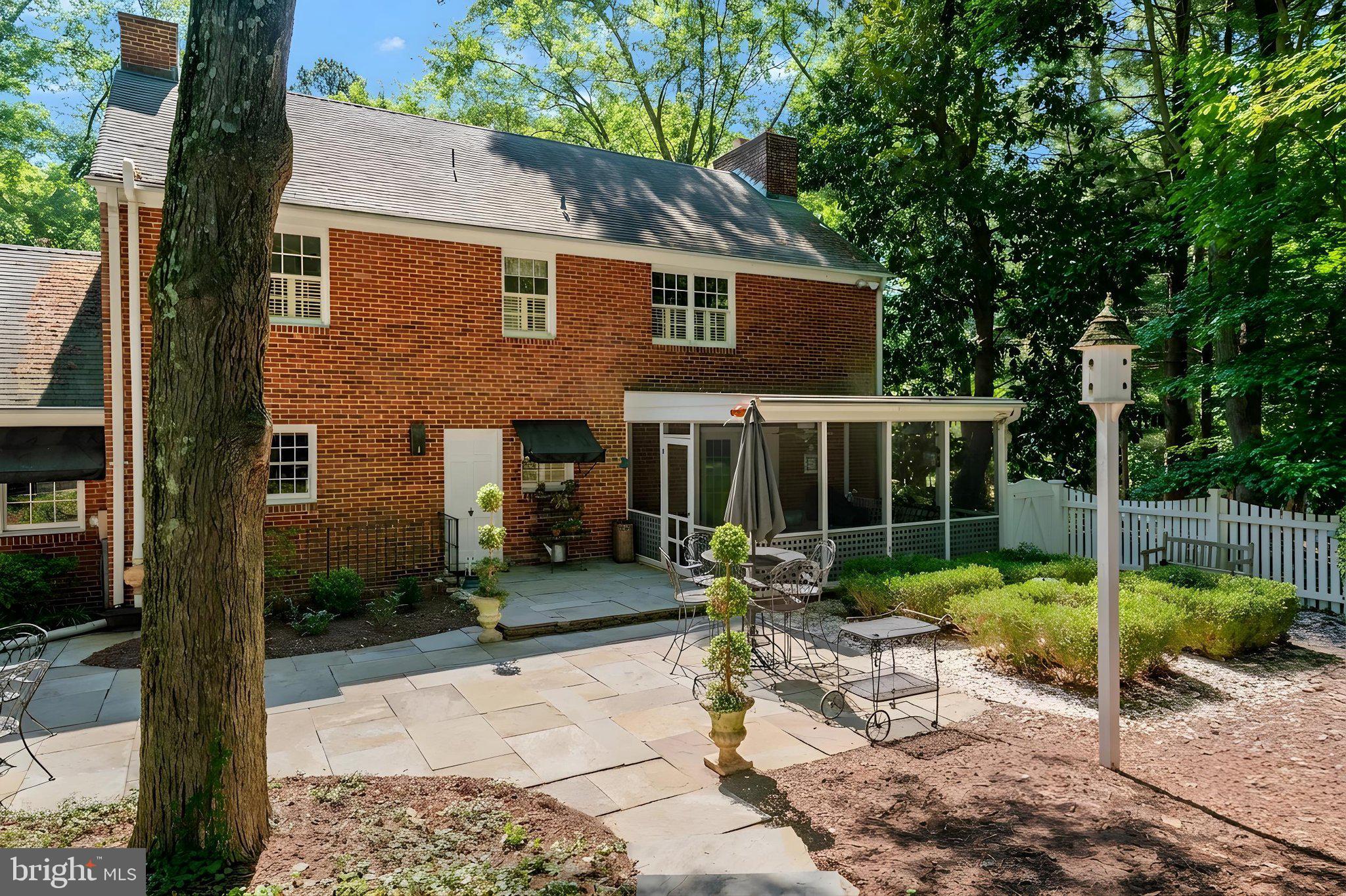 RUGBY HALL ESTATES - Residential