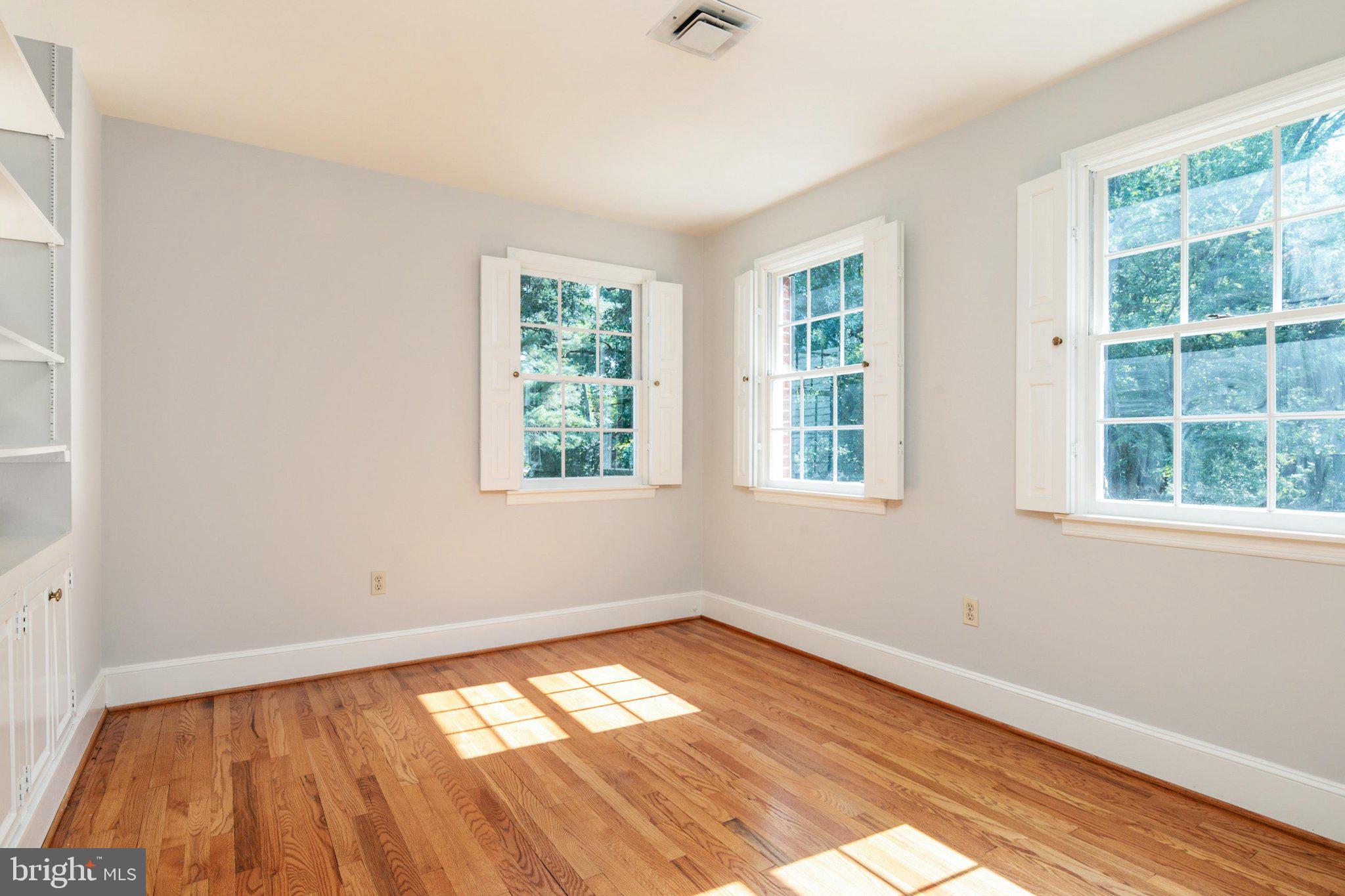 RUGBY HALL ESTATES - Residential