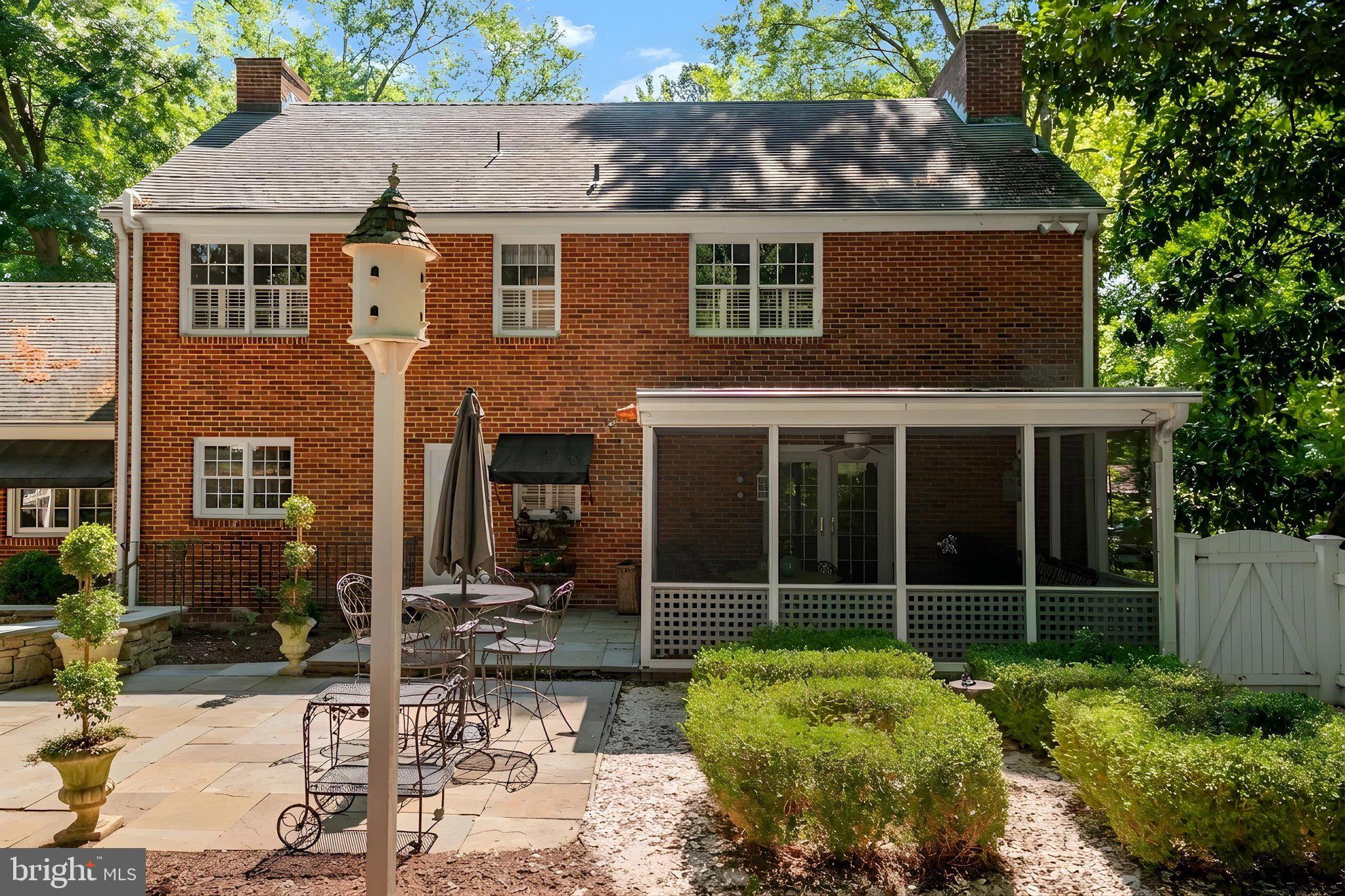 RUGBY HALL ESTATES - Residential