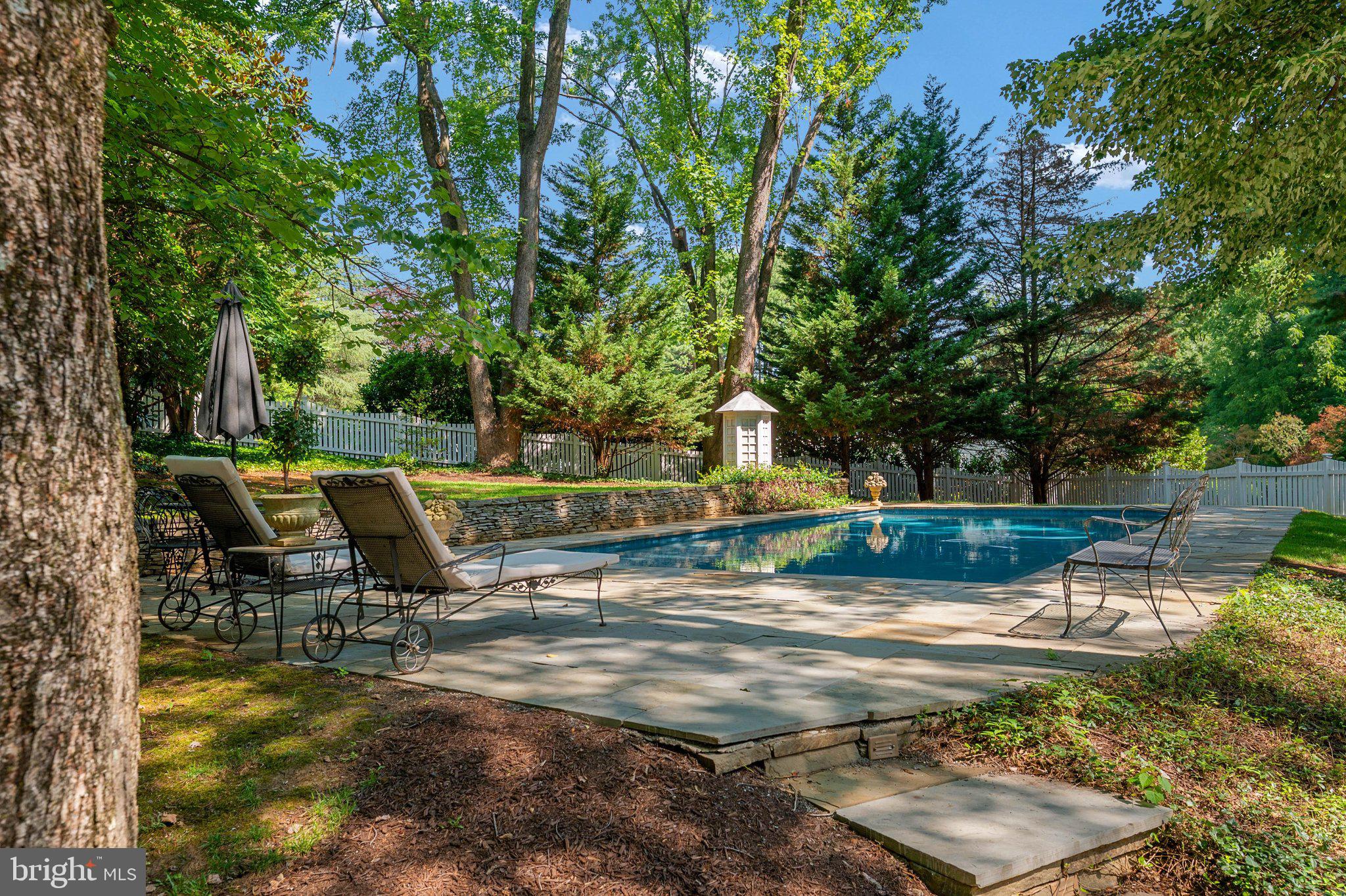 RUGBY HALL ESTATES - Residential