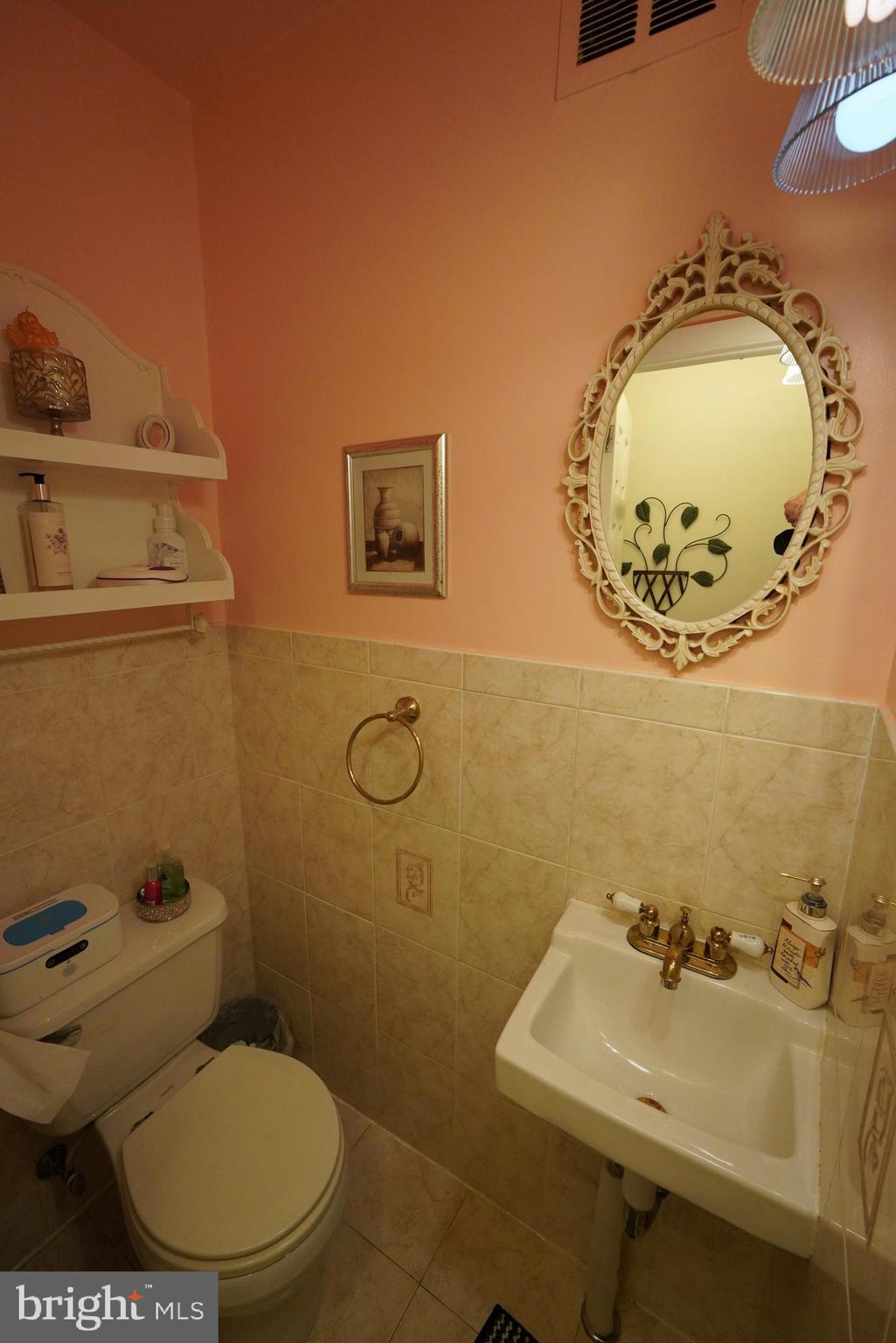 PHILADELPHIA (NORTHEAST) - Residential