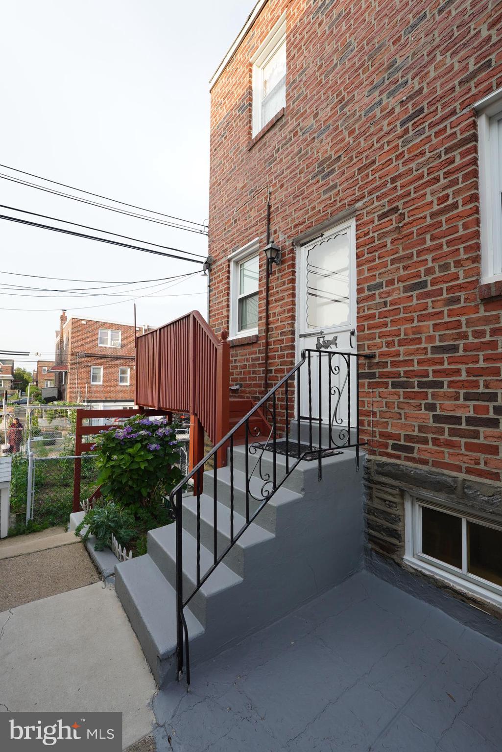 PHILADELPHIA (NORTHEAST) - Residential