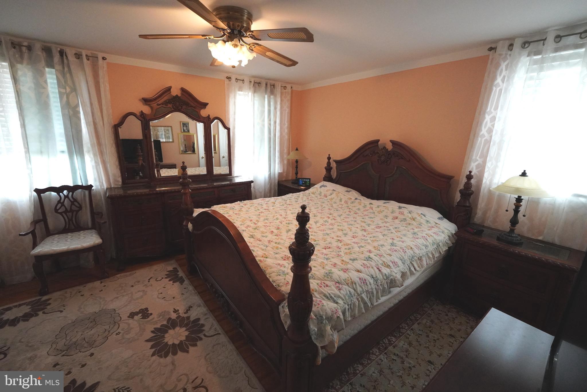 PHILADELPHIA (NORTHEAST) - Residential