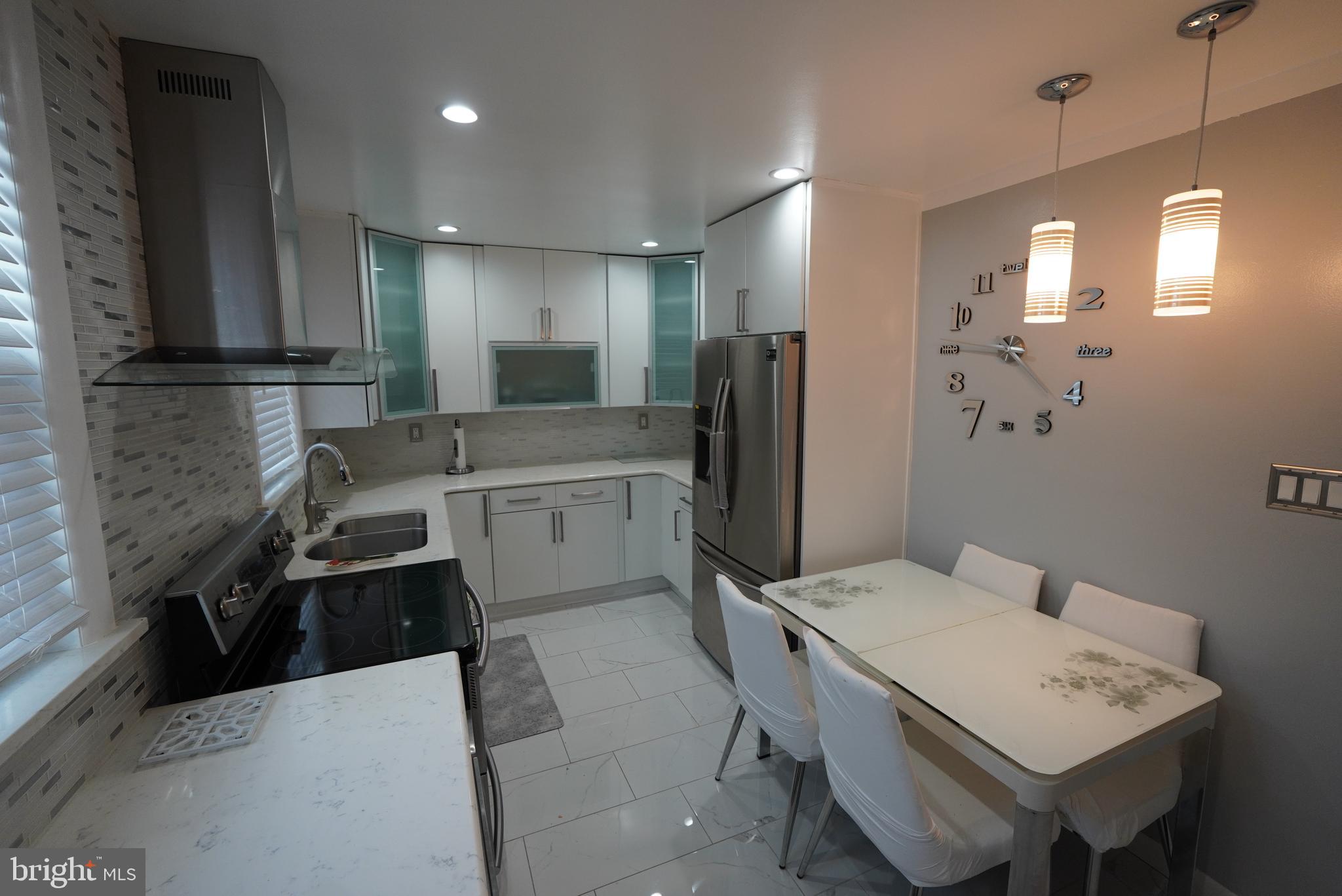 PHILADELPHIA (NORTHEAST) - Residential