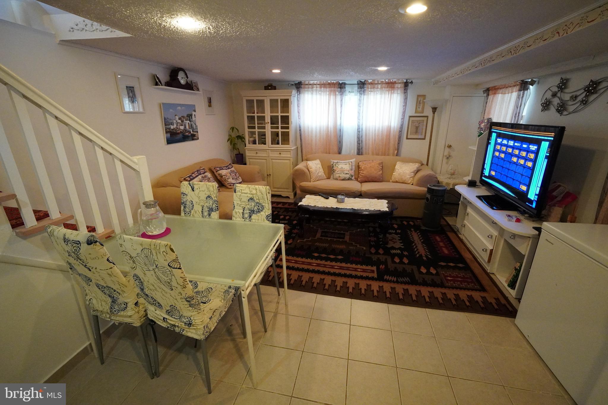 PHILADELPHIA (NORTHEAST) - Residential