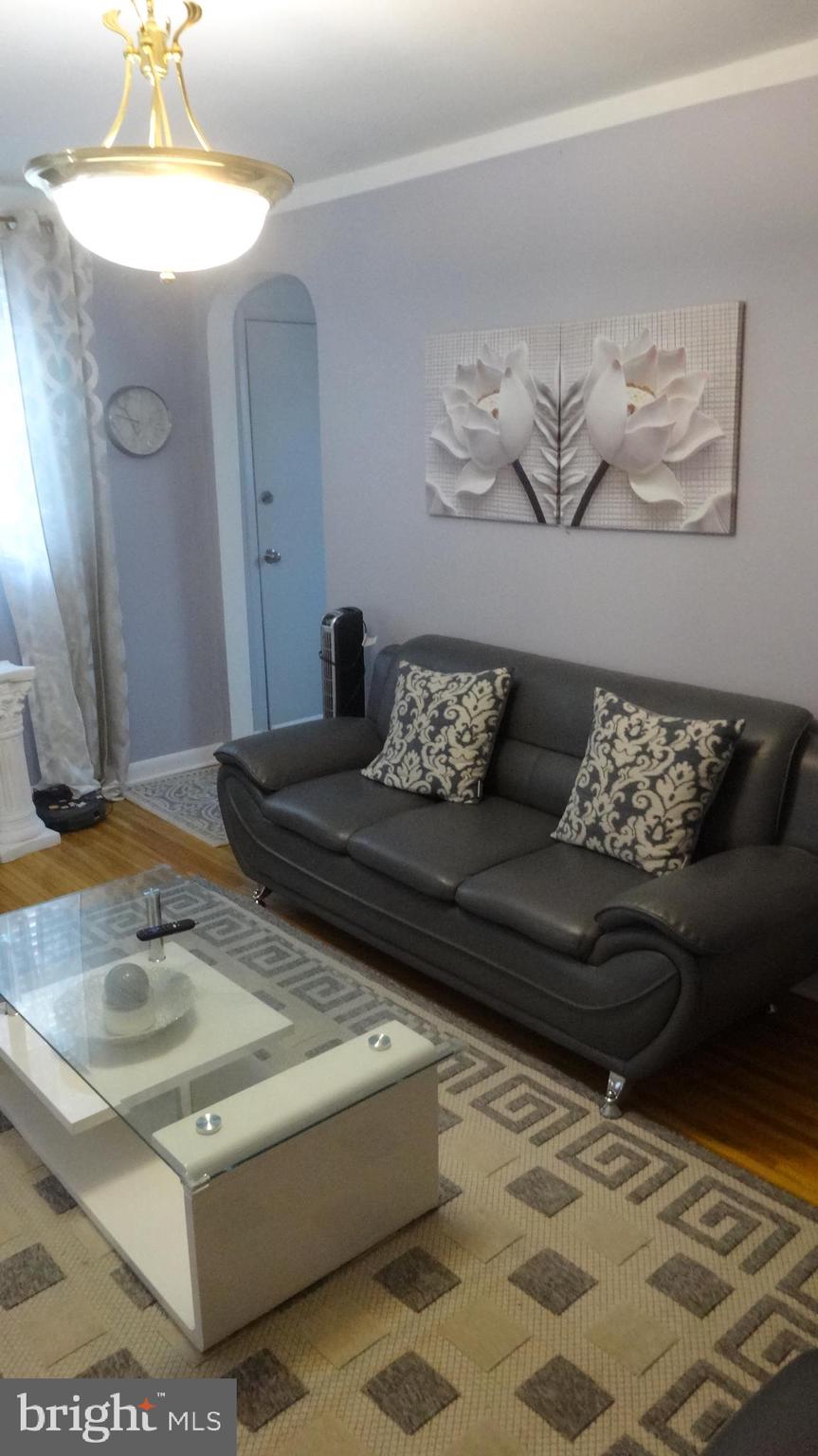 PHILADELPHIA (NORTHEAST) - Residential
