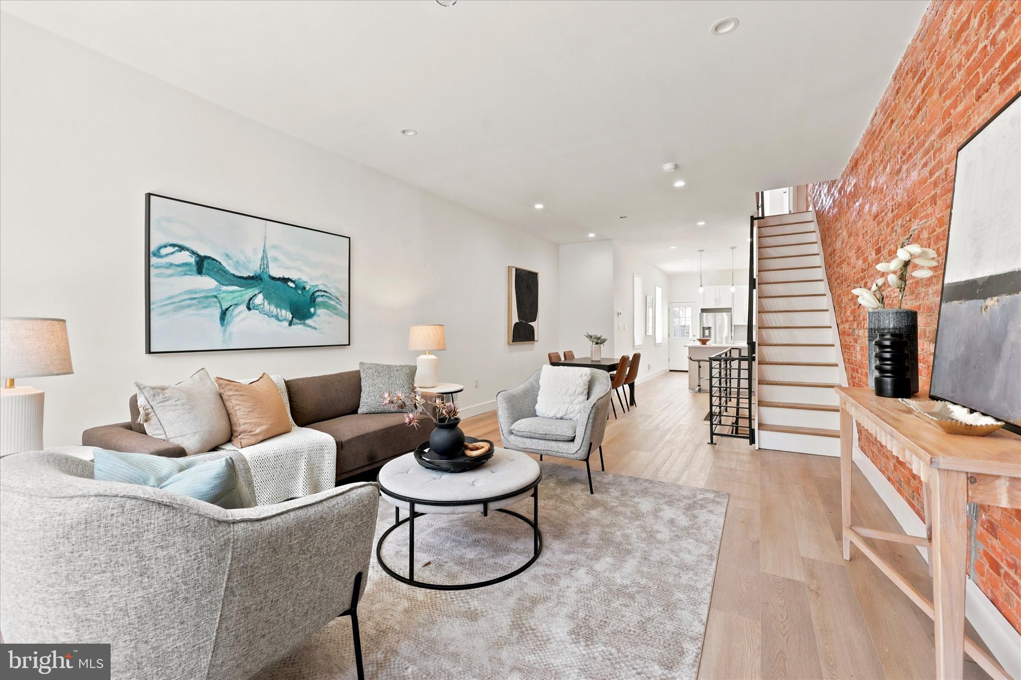POINT BREEZE - Residential