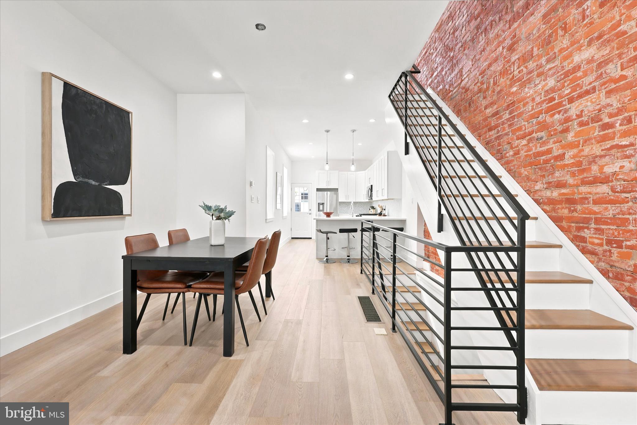 POINT BREEZE - Residential