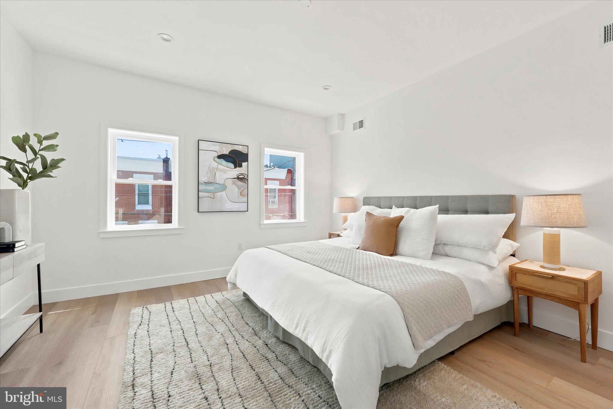 POINT BREEZE - Residential
