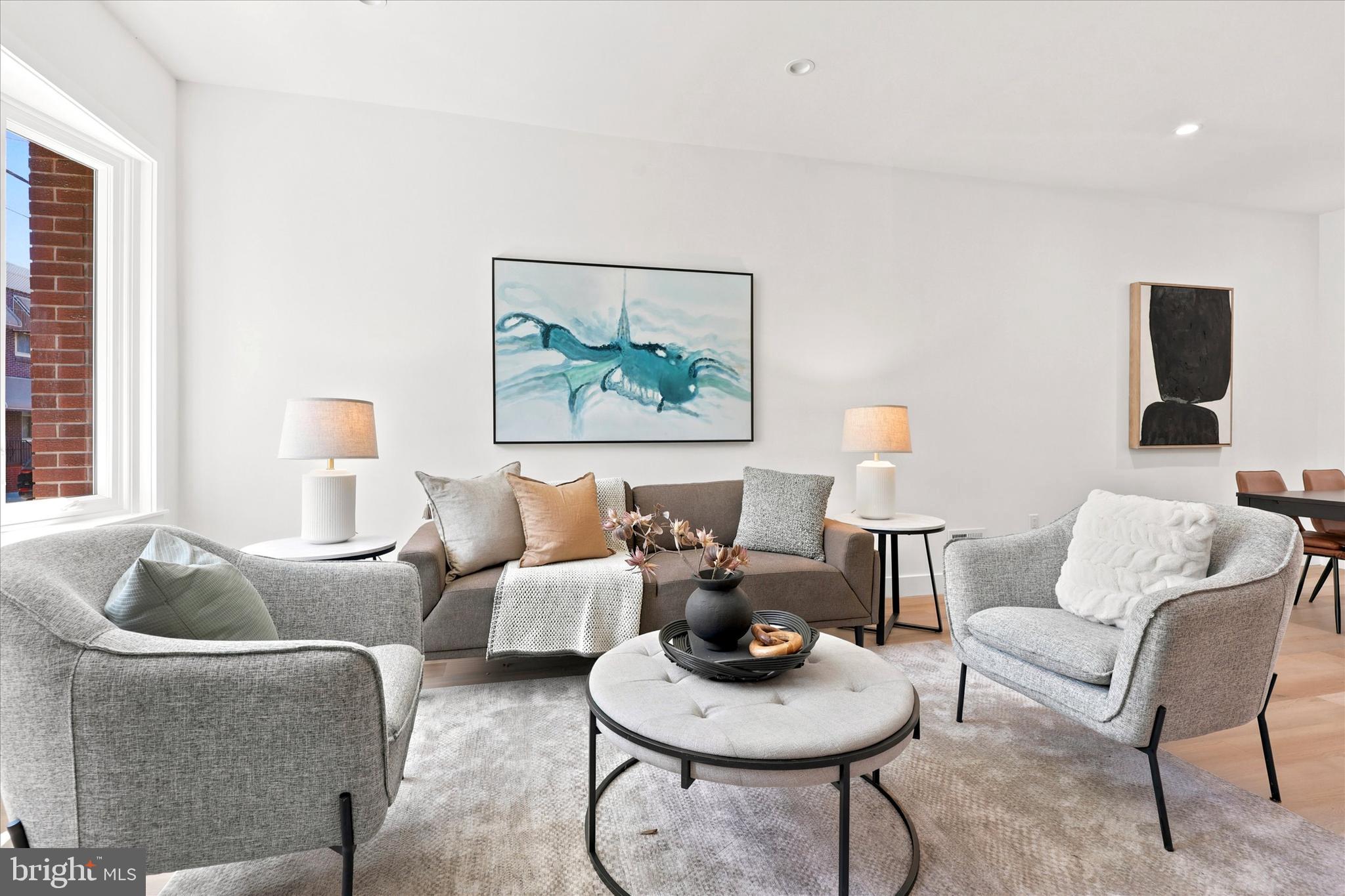 POINT BREEZE - Residential