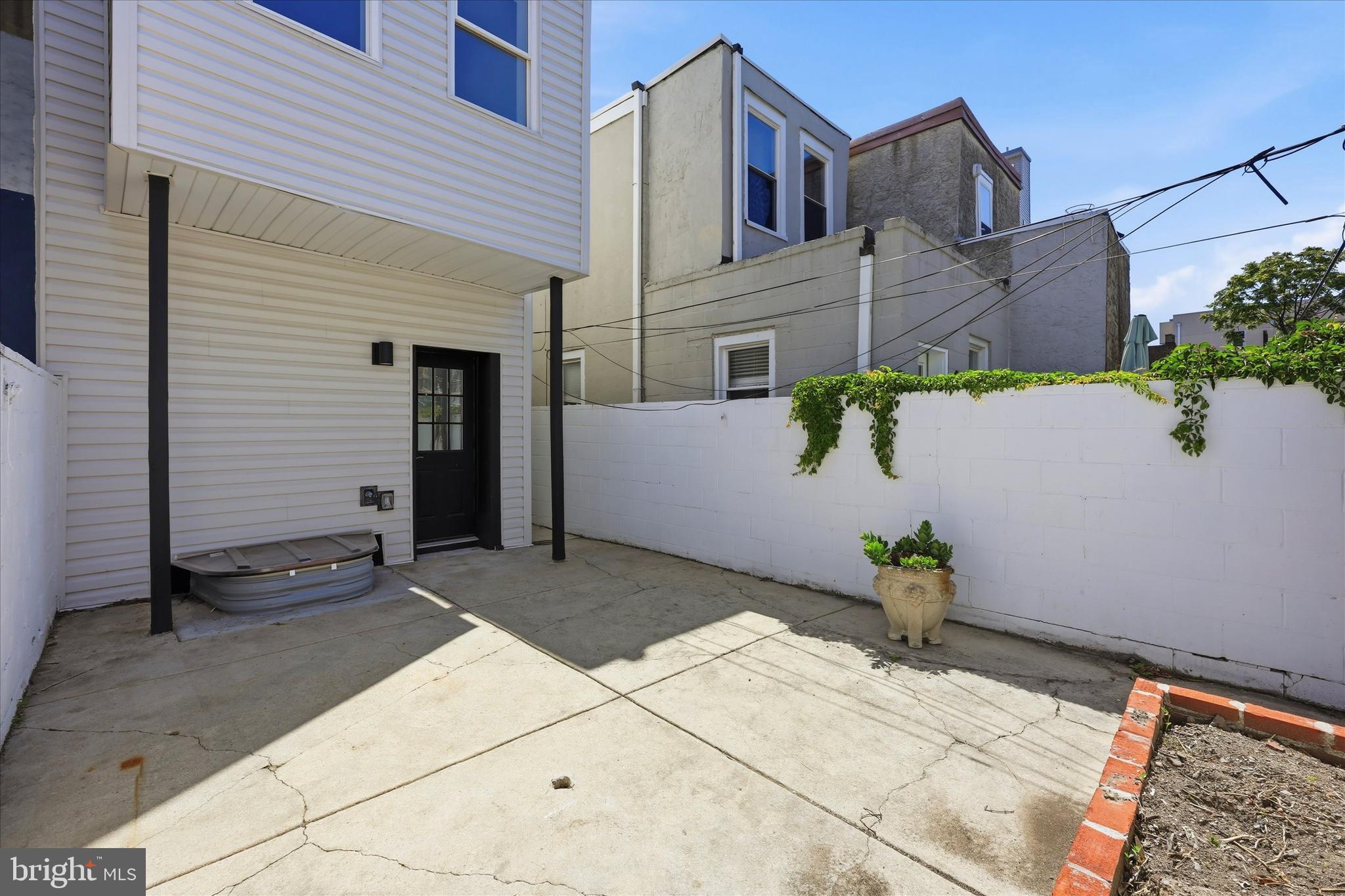 POINT BREEZE - Residential