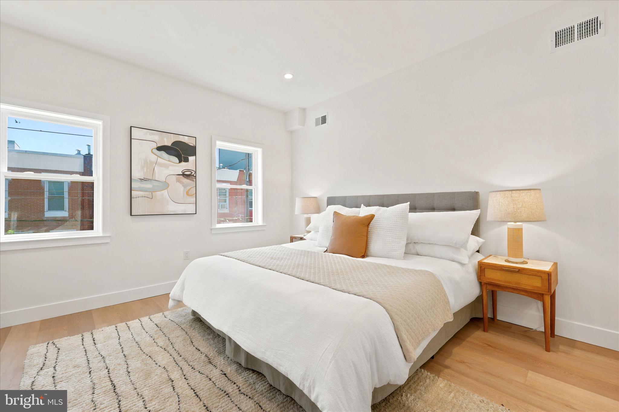 POINT BREEZE - Residential