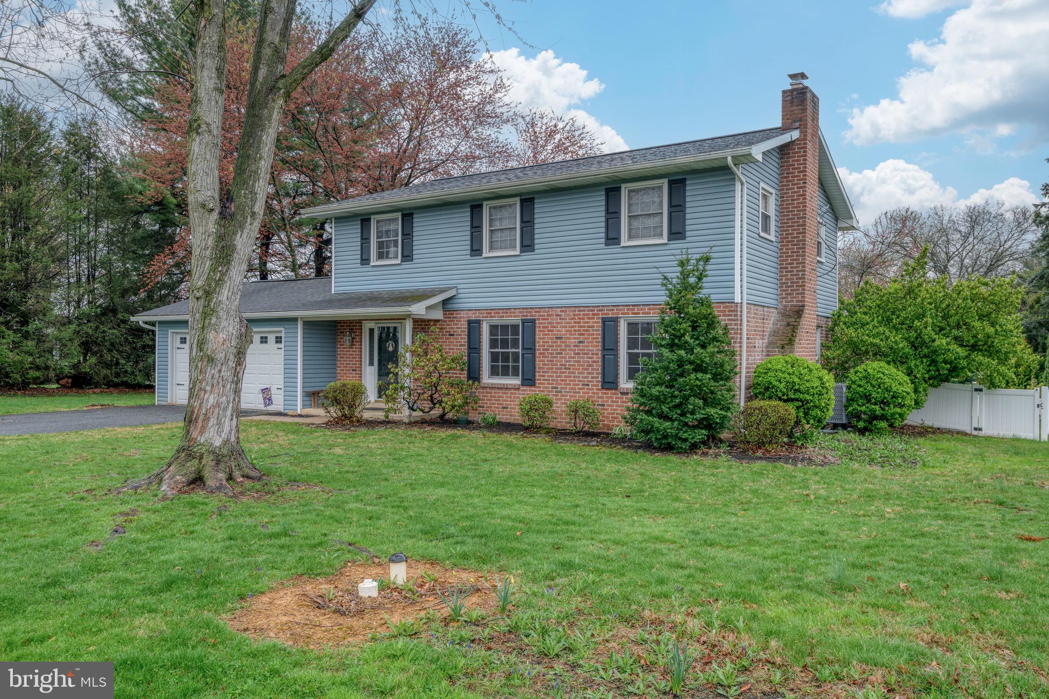 NORTHBROOK HILLS - Residential