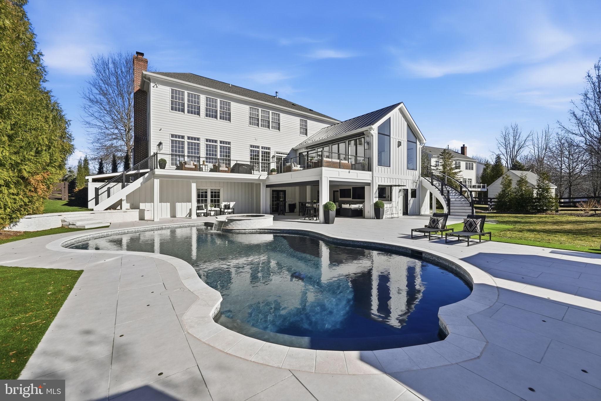 LENAH RUN - Residential