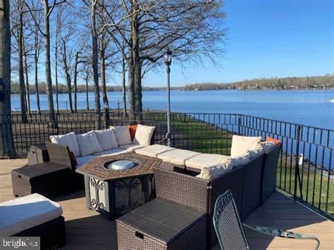 LAKE OF THE WOODS - Residential