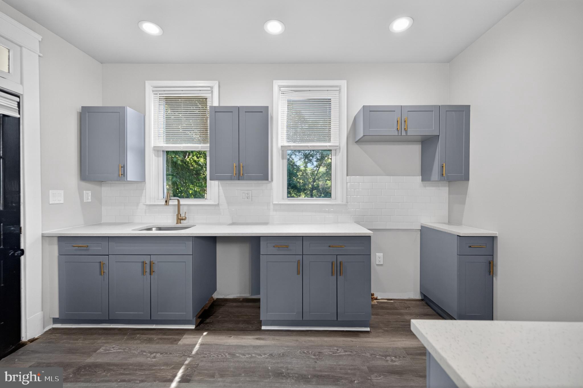PARKSIDE - Residential