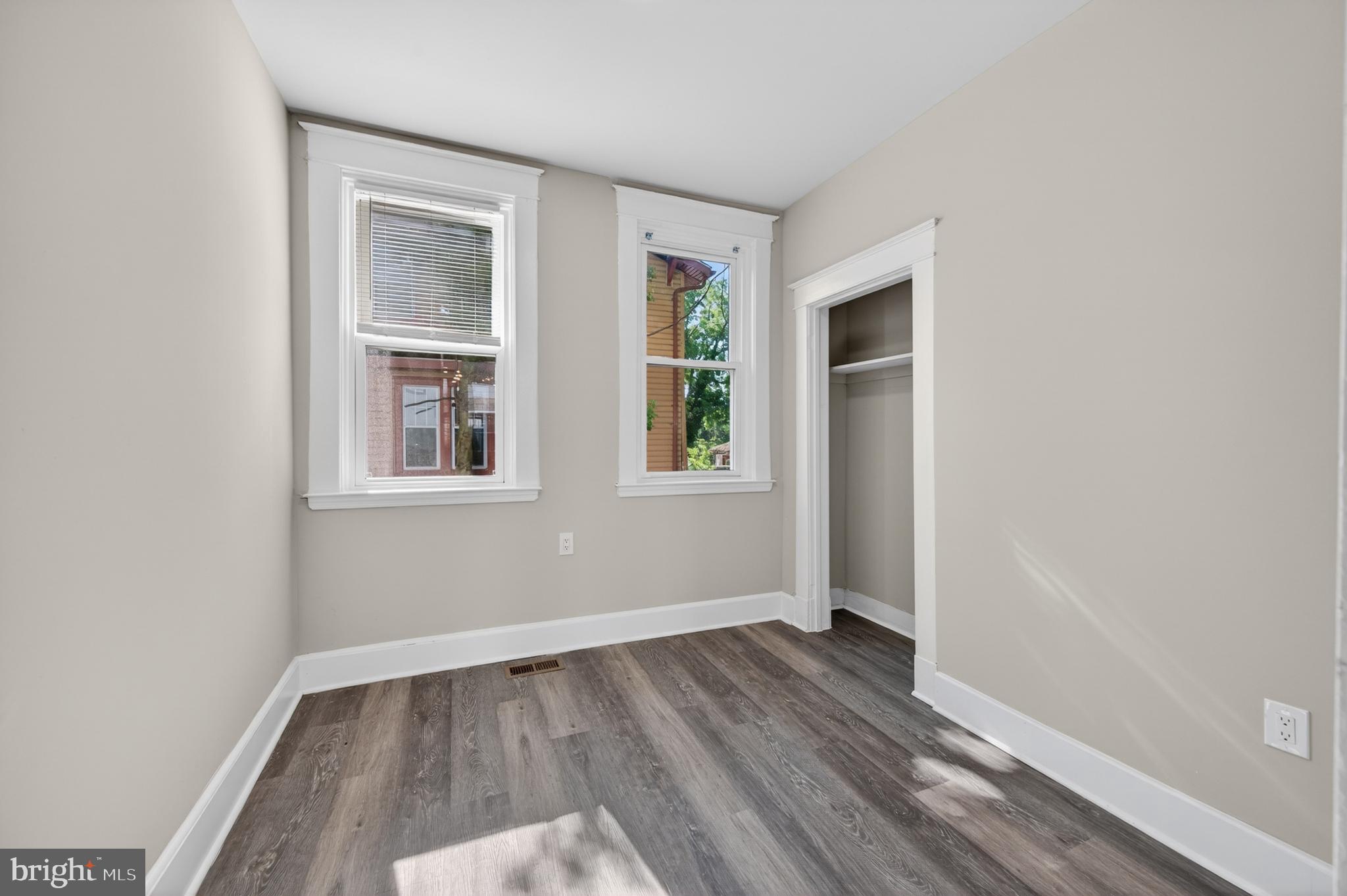 PARKSIDE - Residential