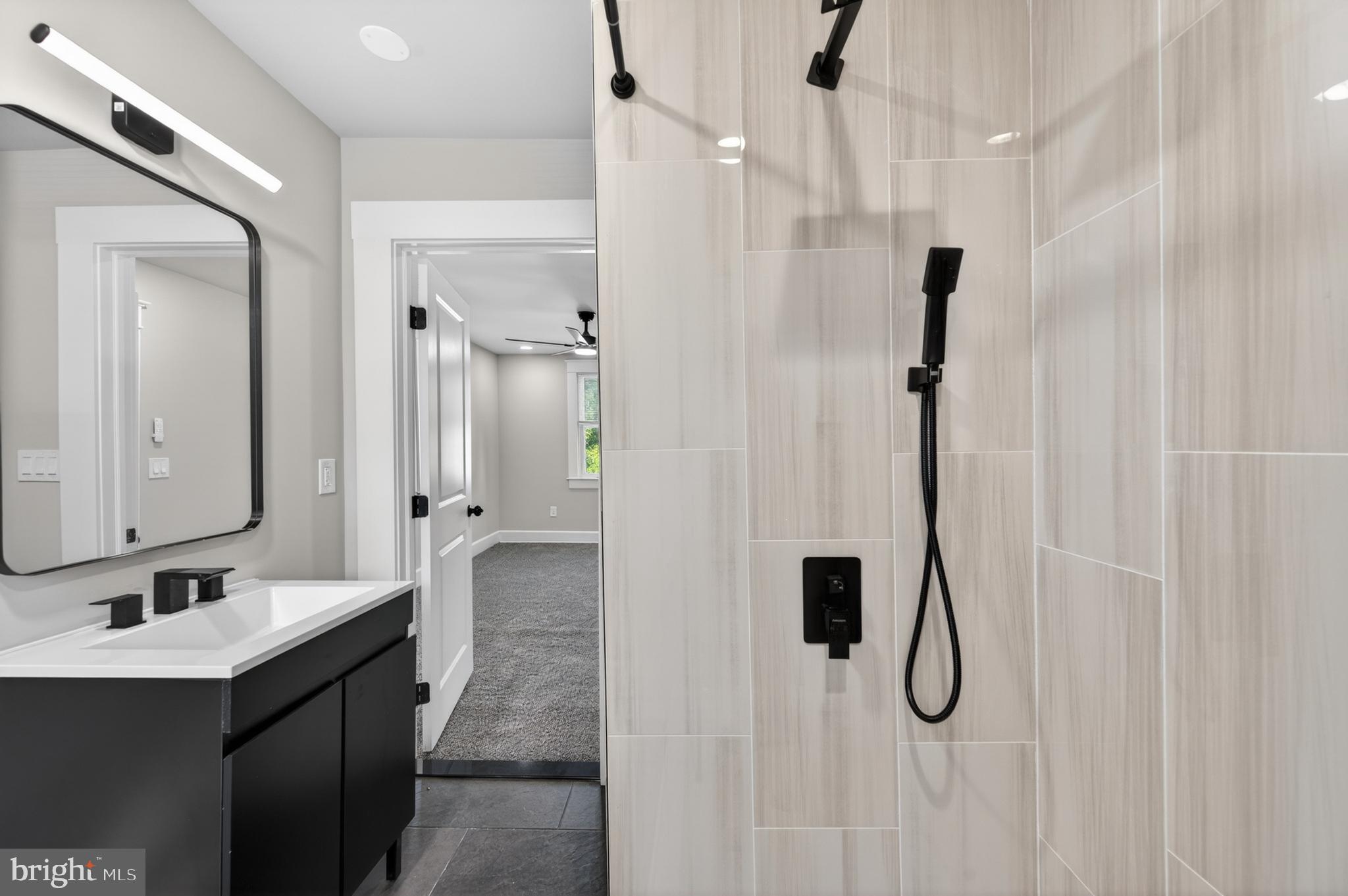 PARKSIDE - Residential