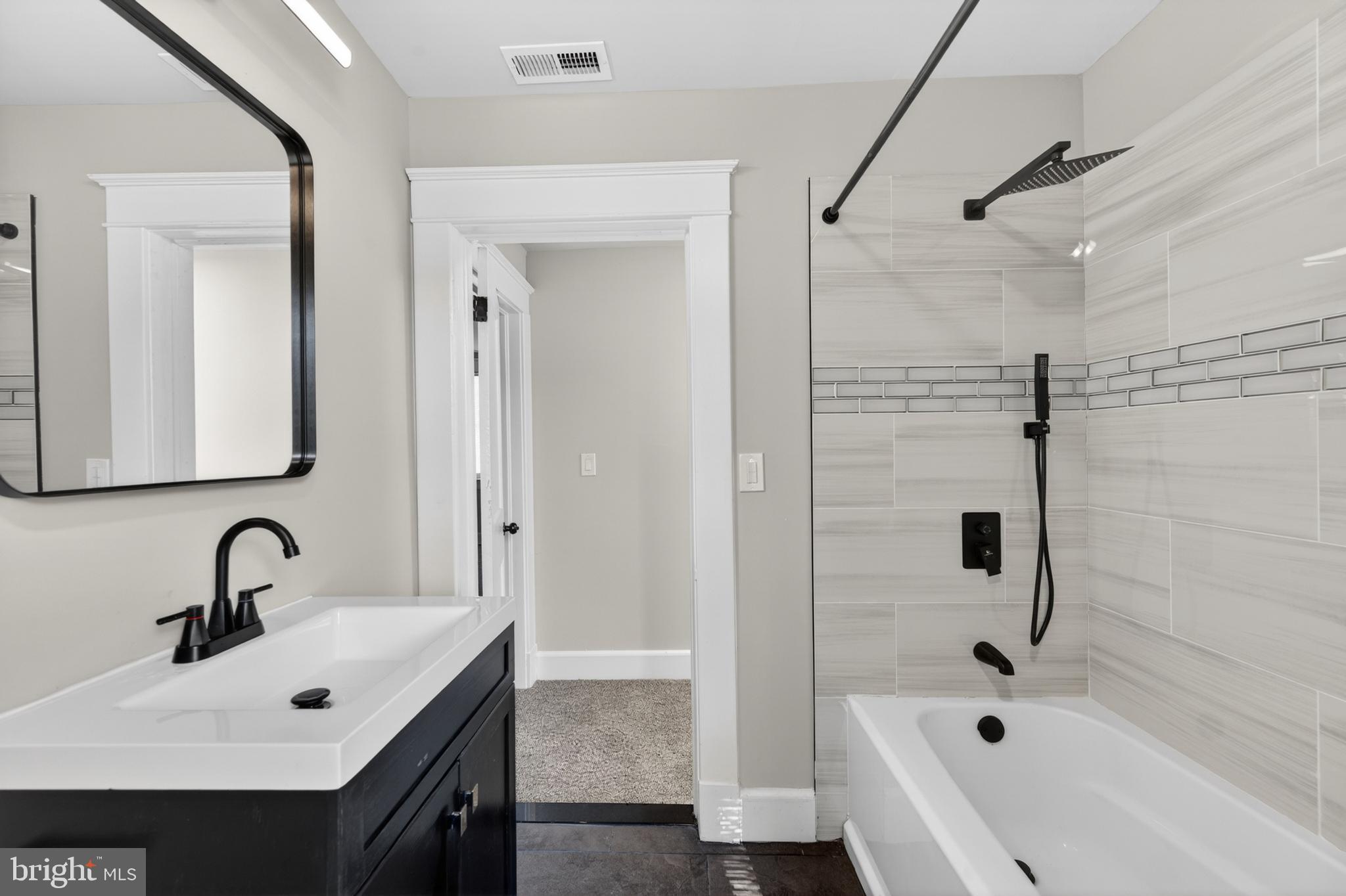 PARKSIDE - Residential