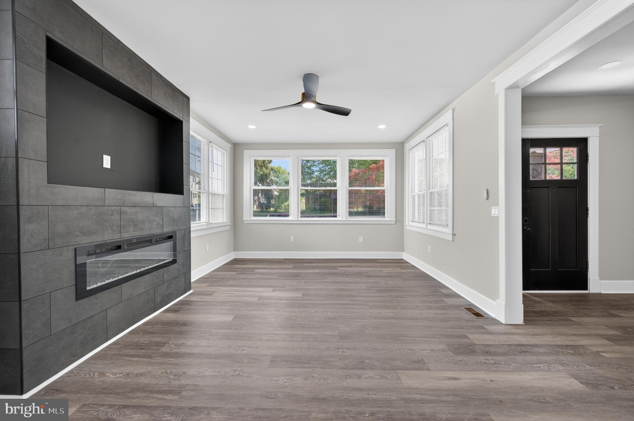 PARKSIDE - Residential