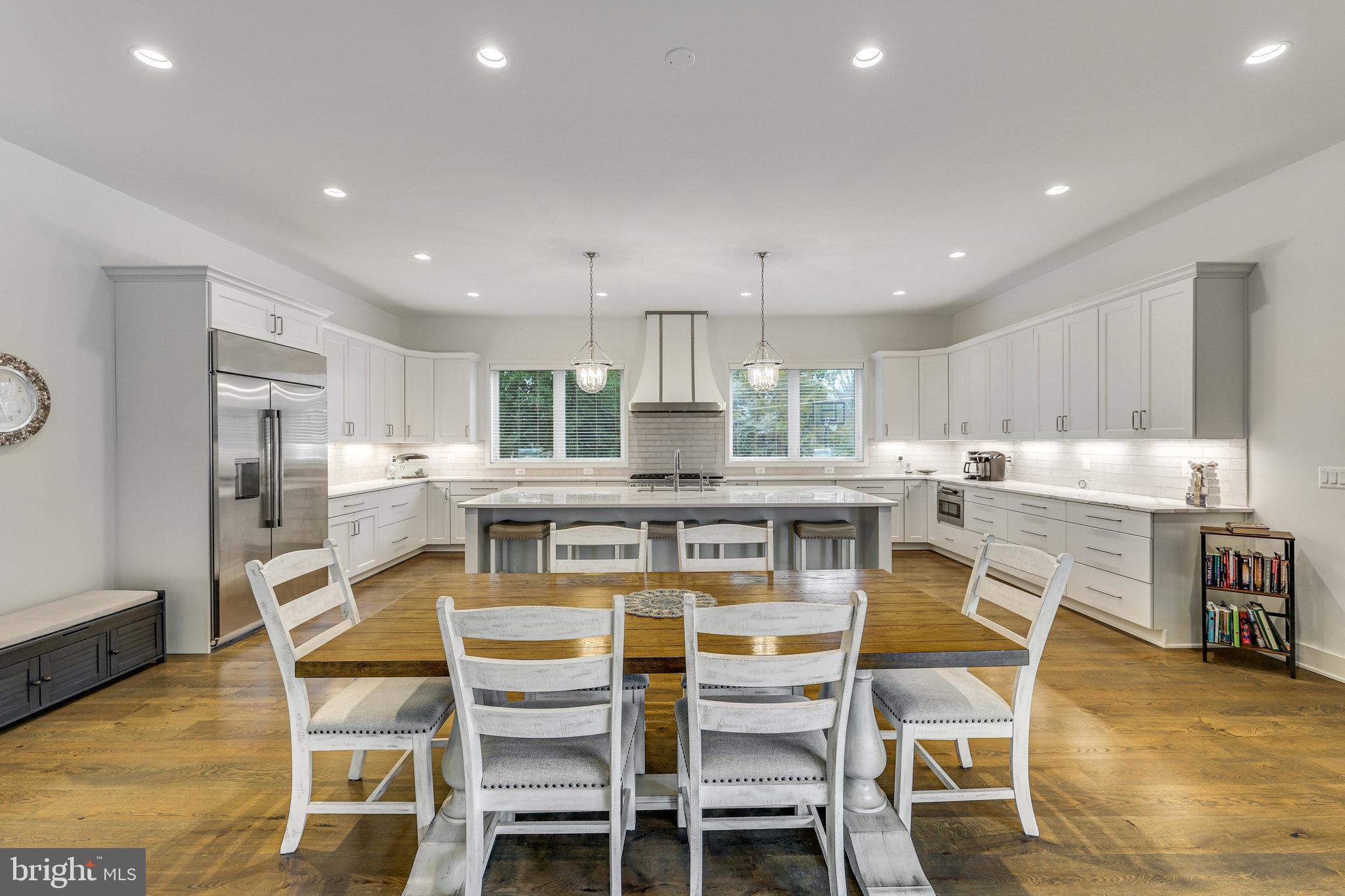 VIENNA WOODS - Residential