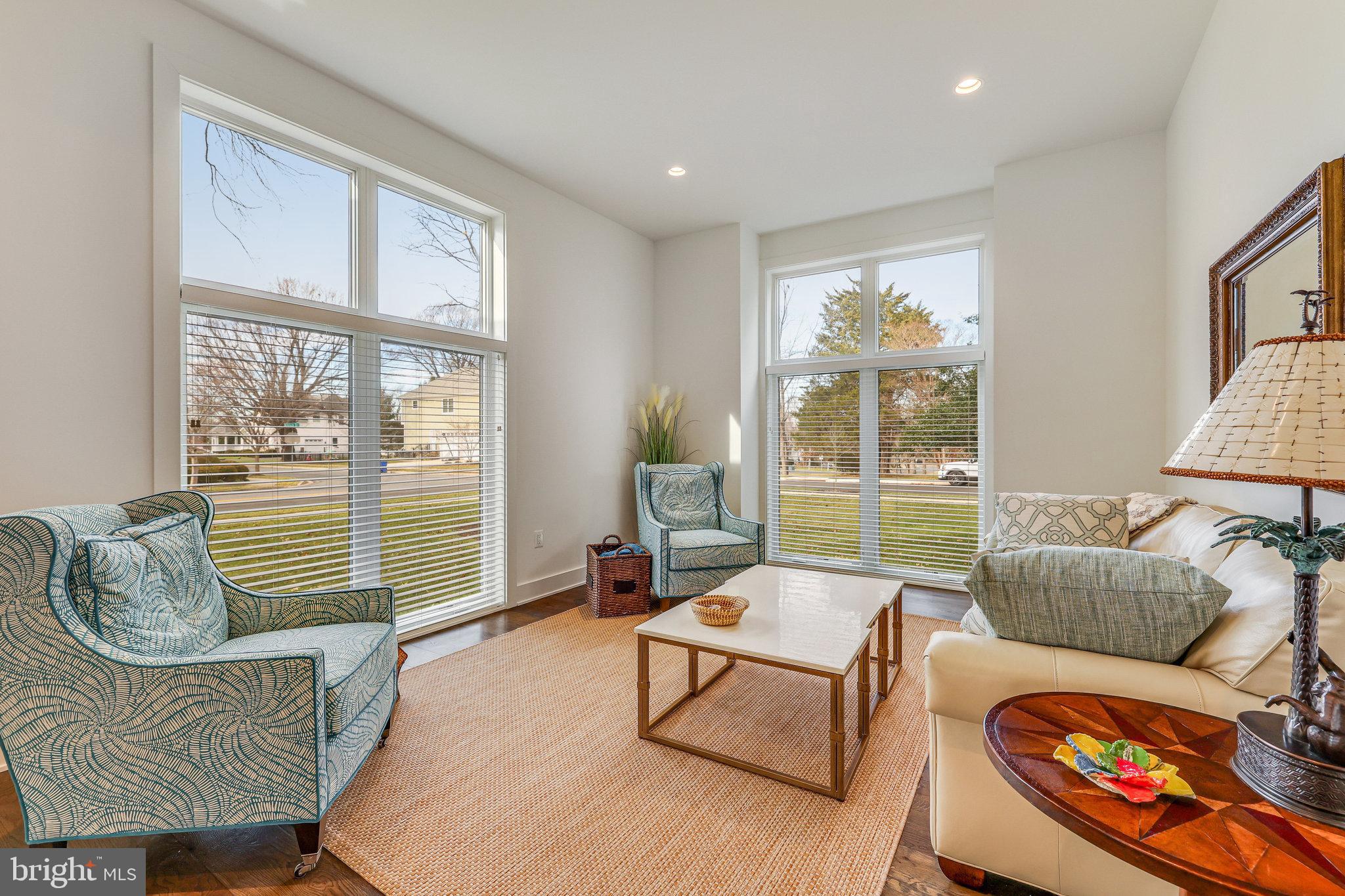VIENNA WOODS - Residential