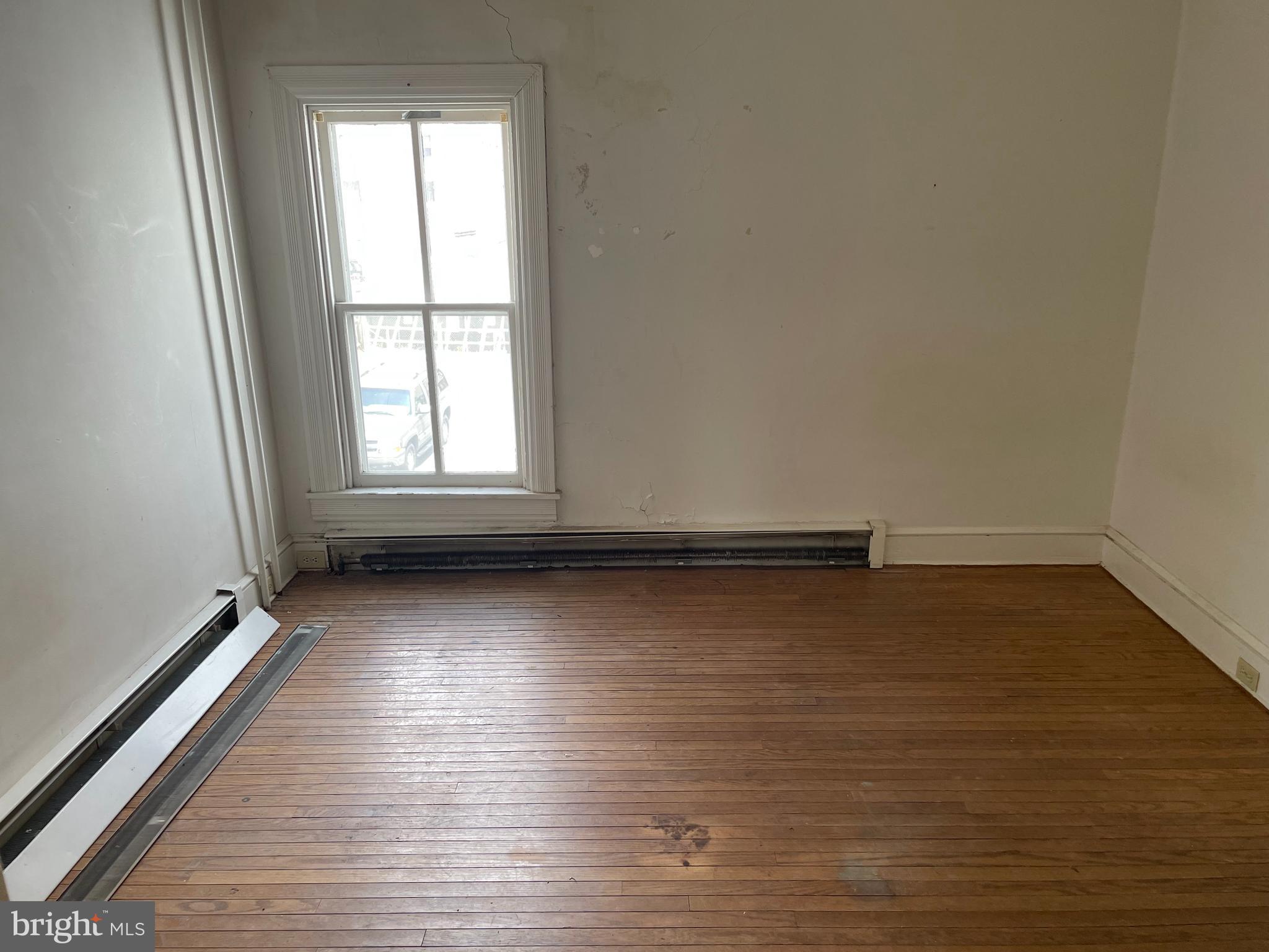 CHESTNUT HILL - Residential Income