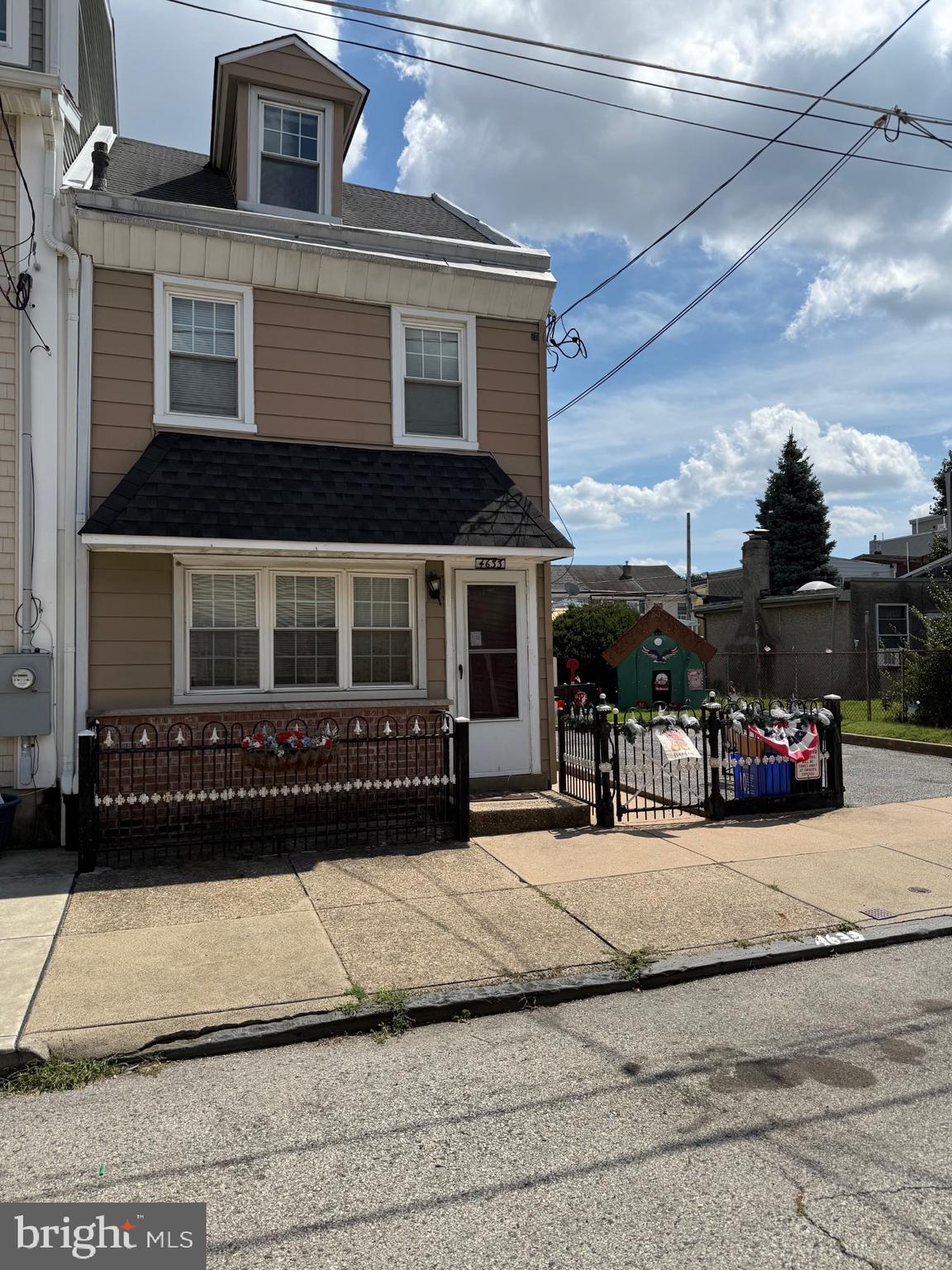 BRIDESBURG - Residential Income