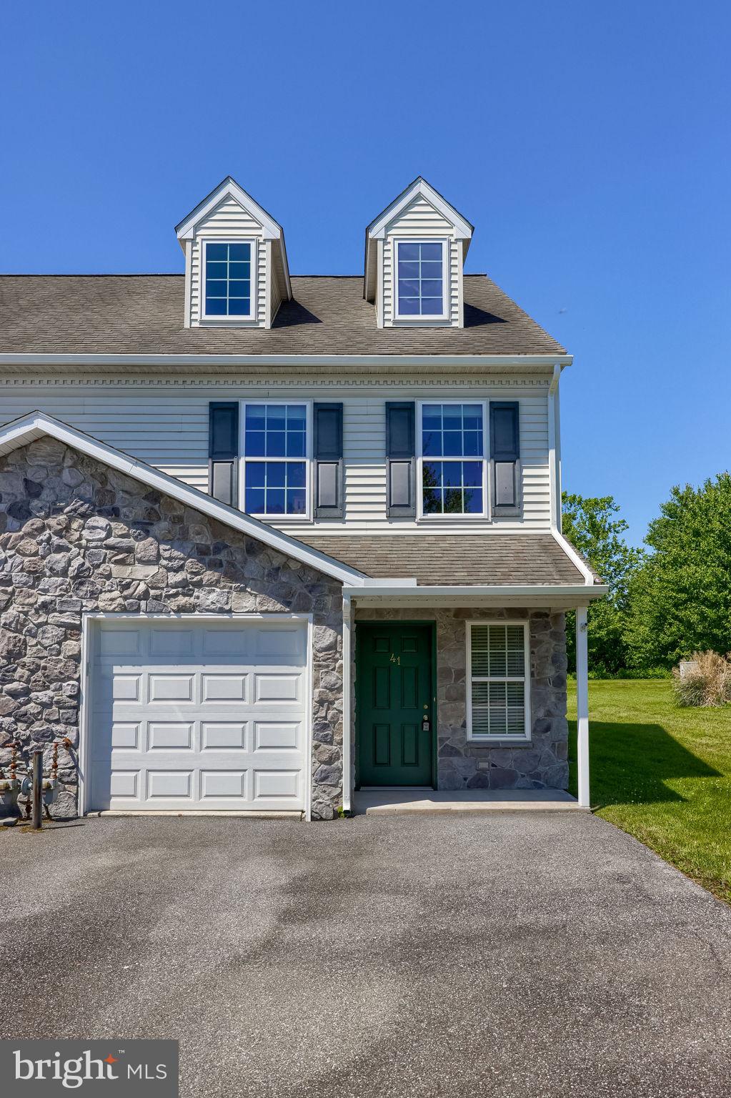 QUAIL HOLLOW - Residential