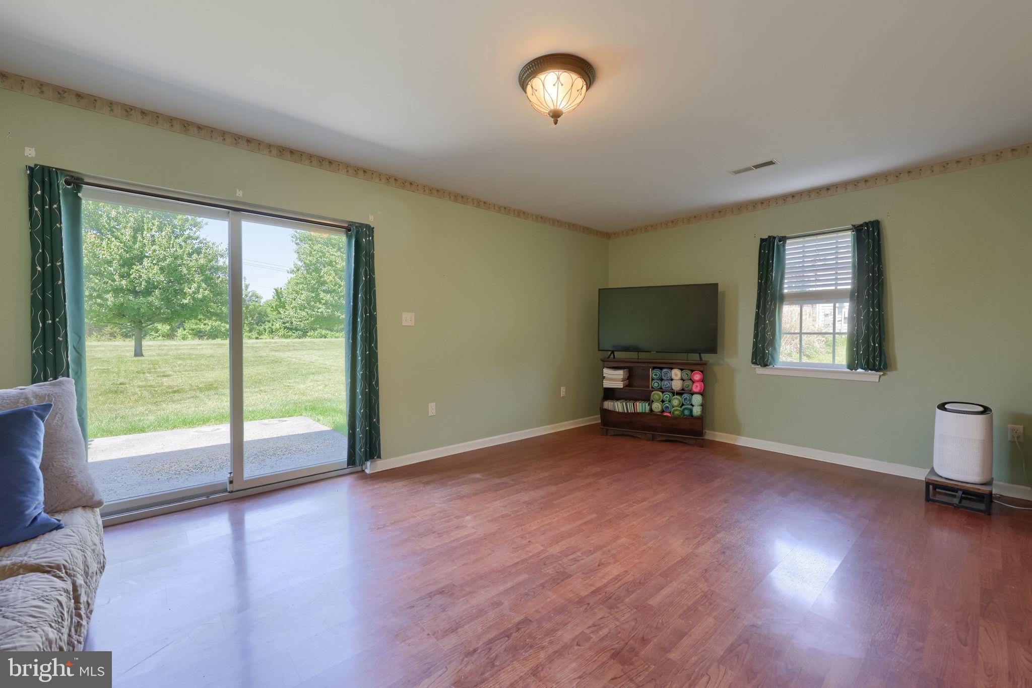 QUAIL HOLLOW - Residential