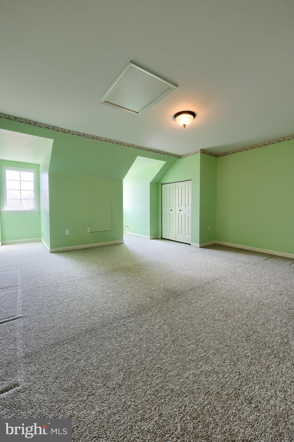 QUAIL HOLLOW - Residential