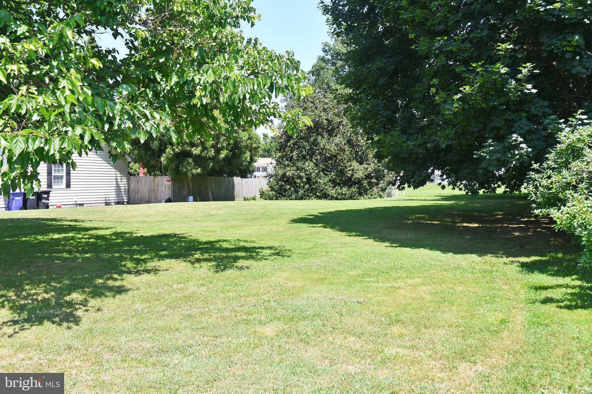 Nice town lot already cleared and ready to built.  Measures approximately 74 x 125.
