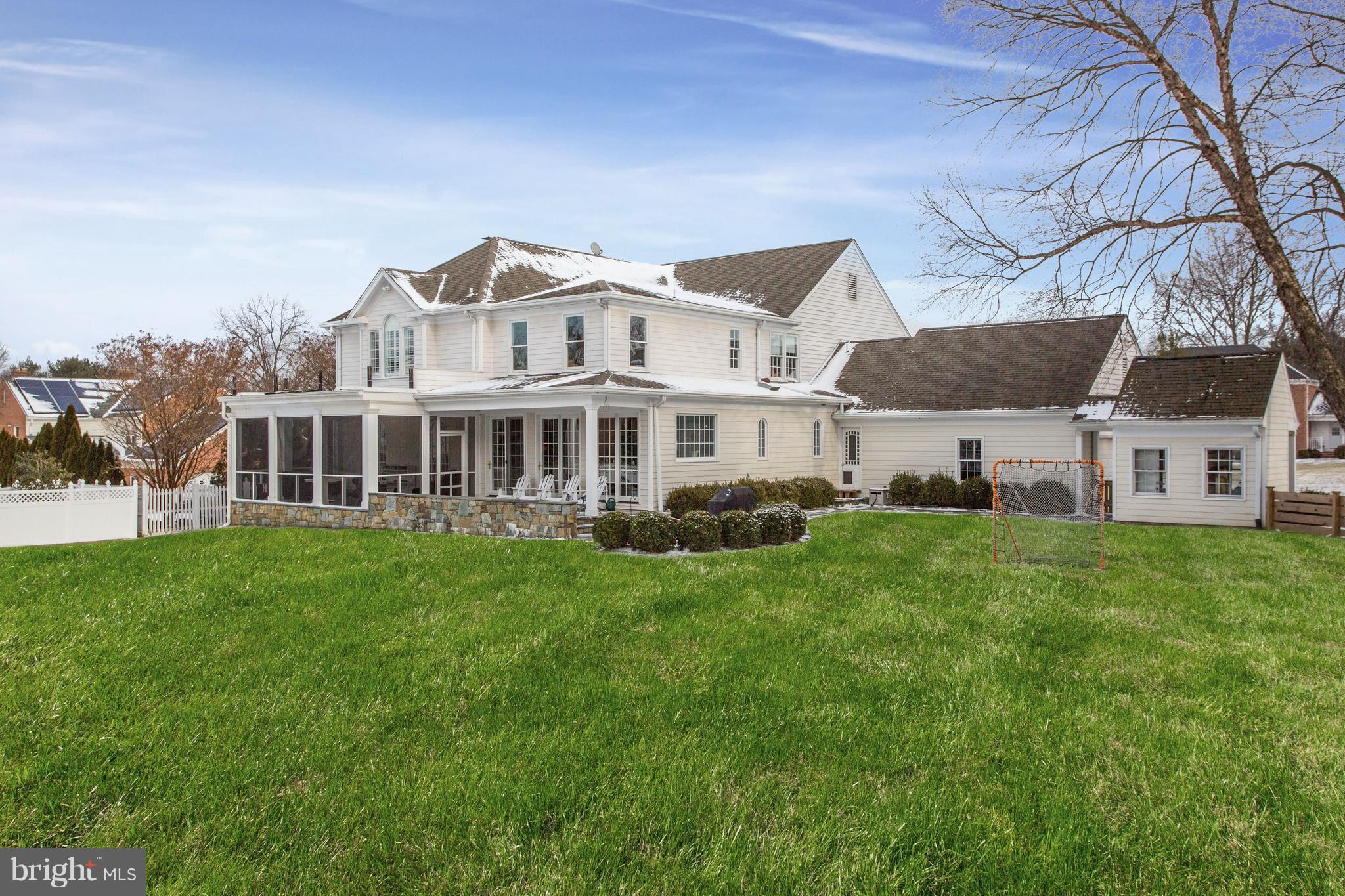 MCAULEY PARK - Residential