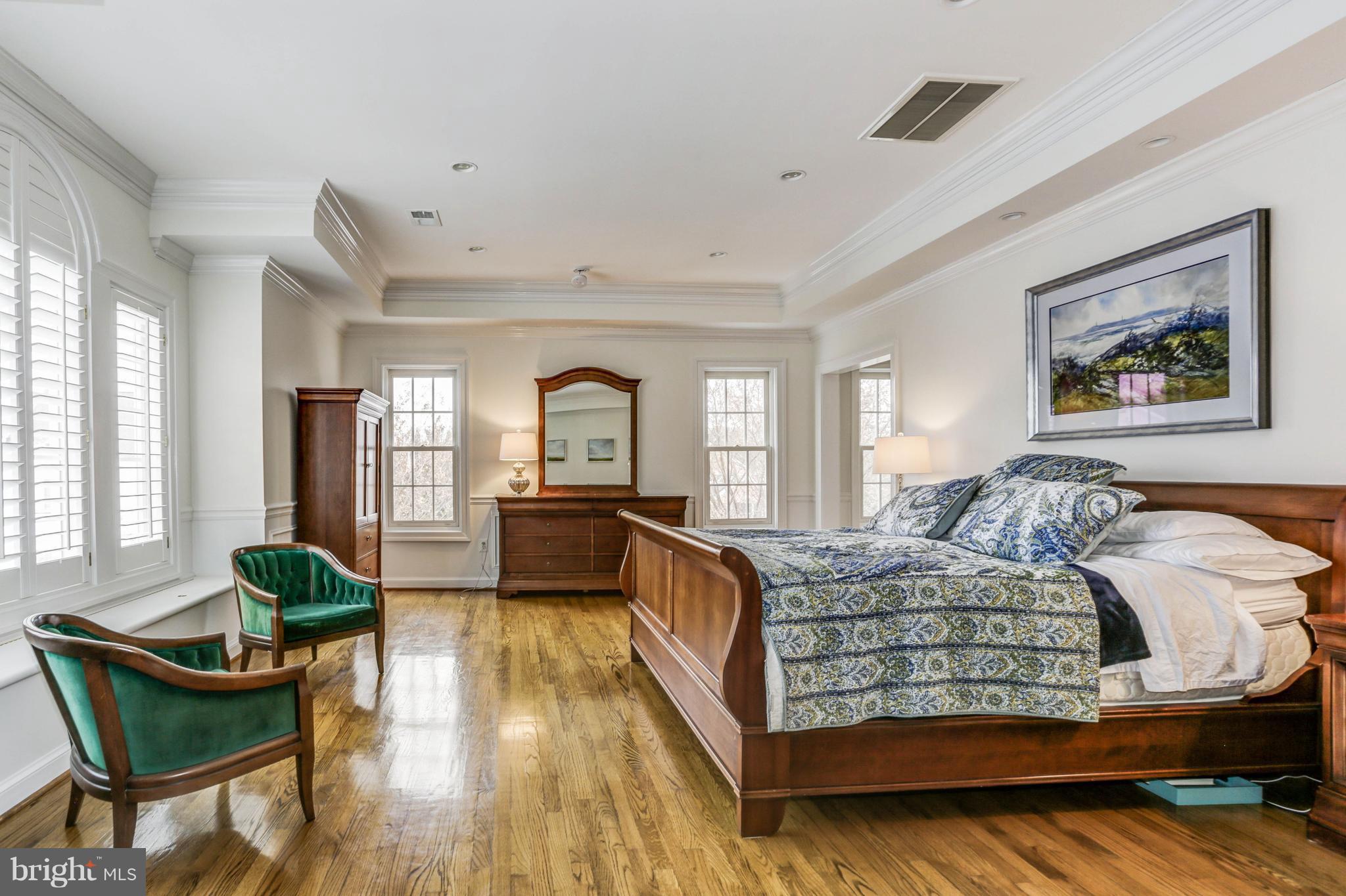 MCAULEY PARK - Residential