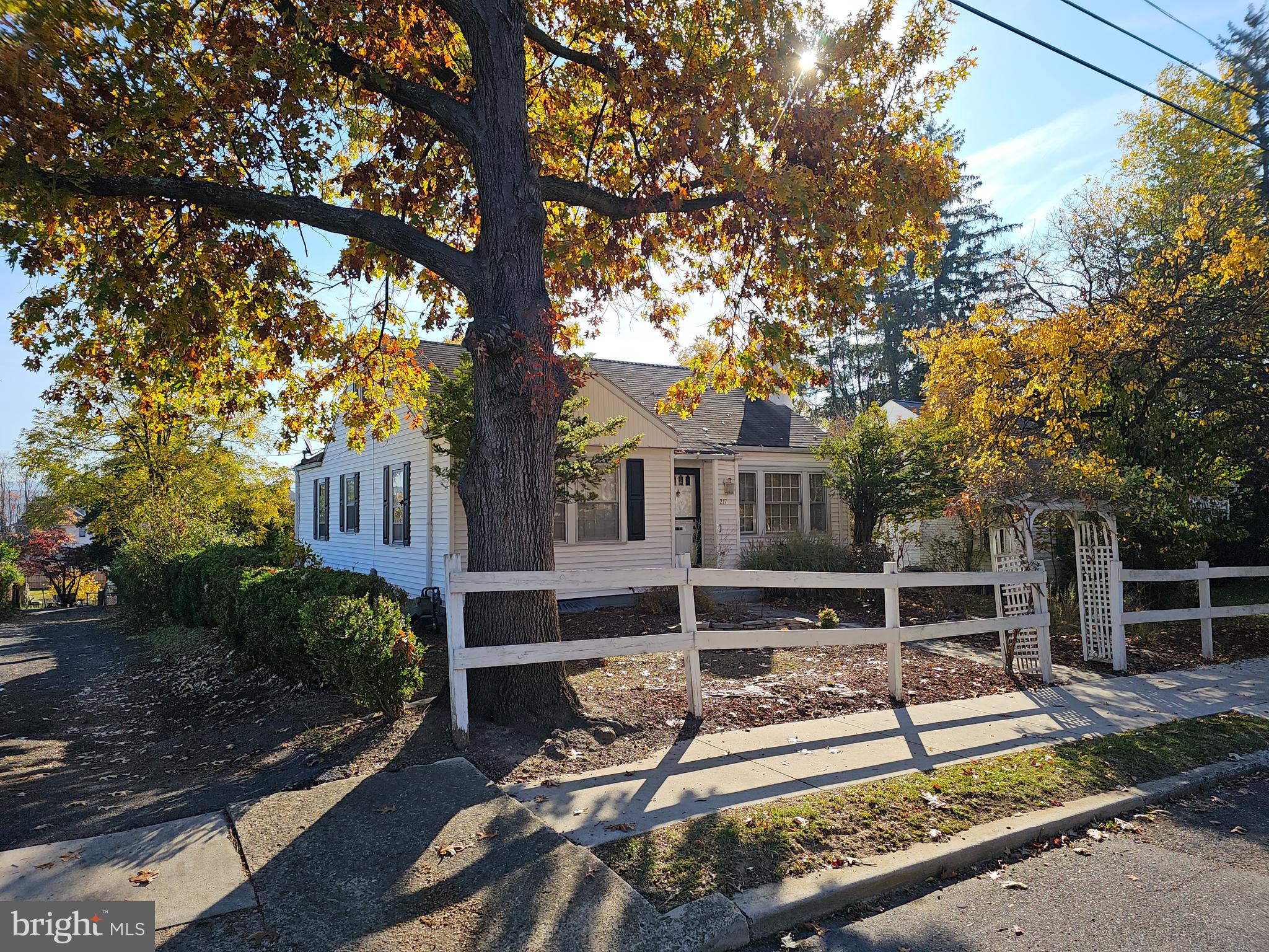 WEST SIDE - Residential