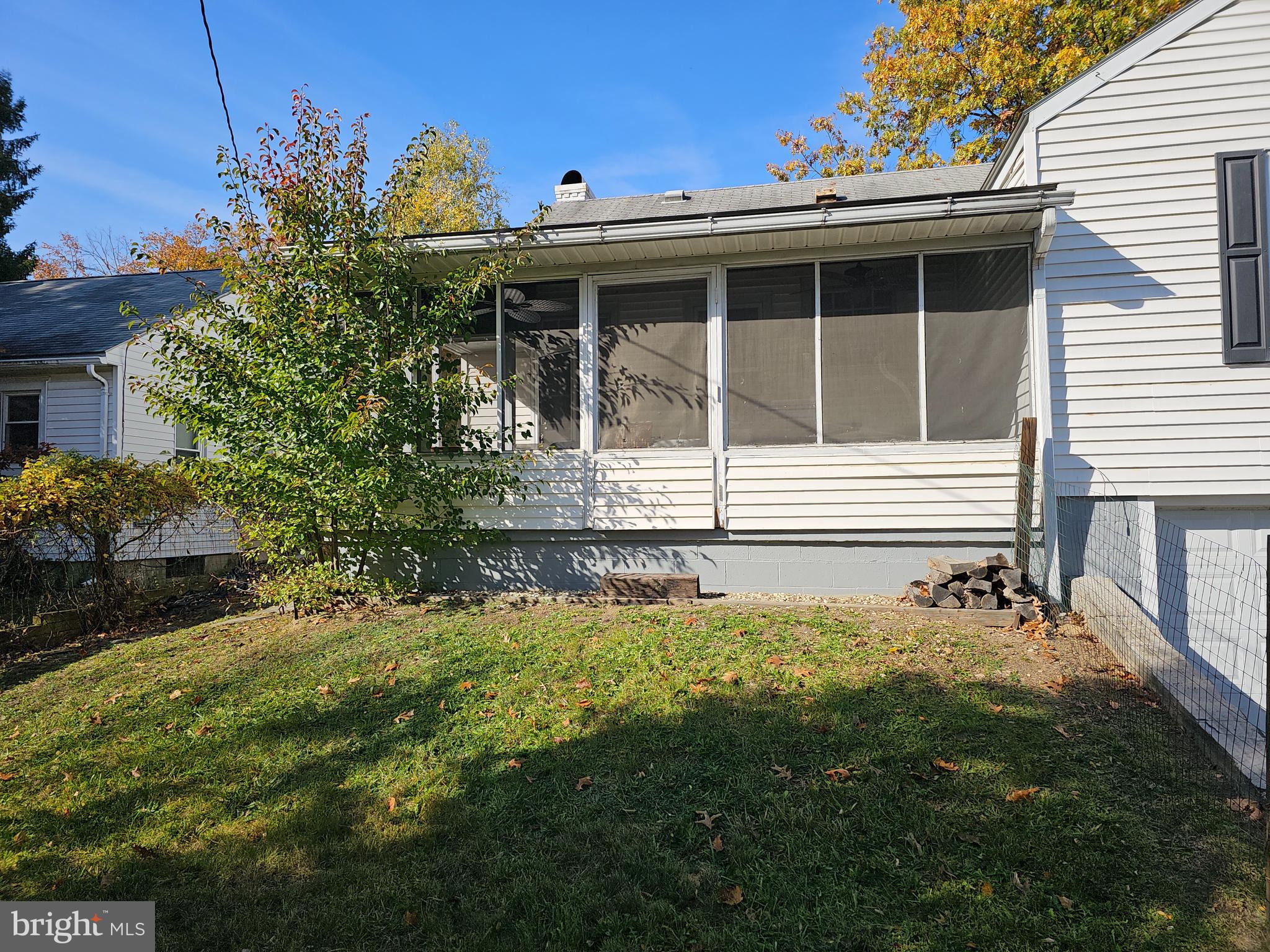WEST SIDE - Residential