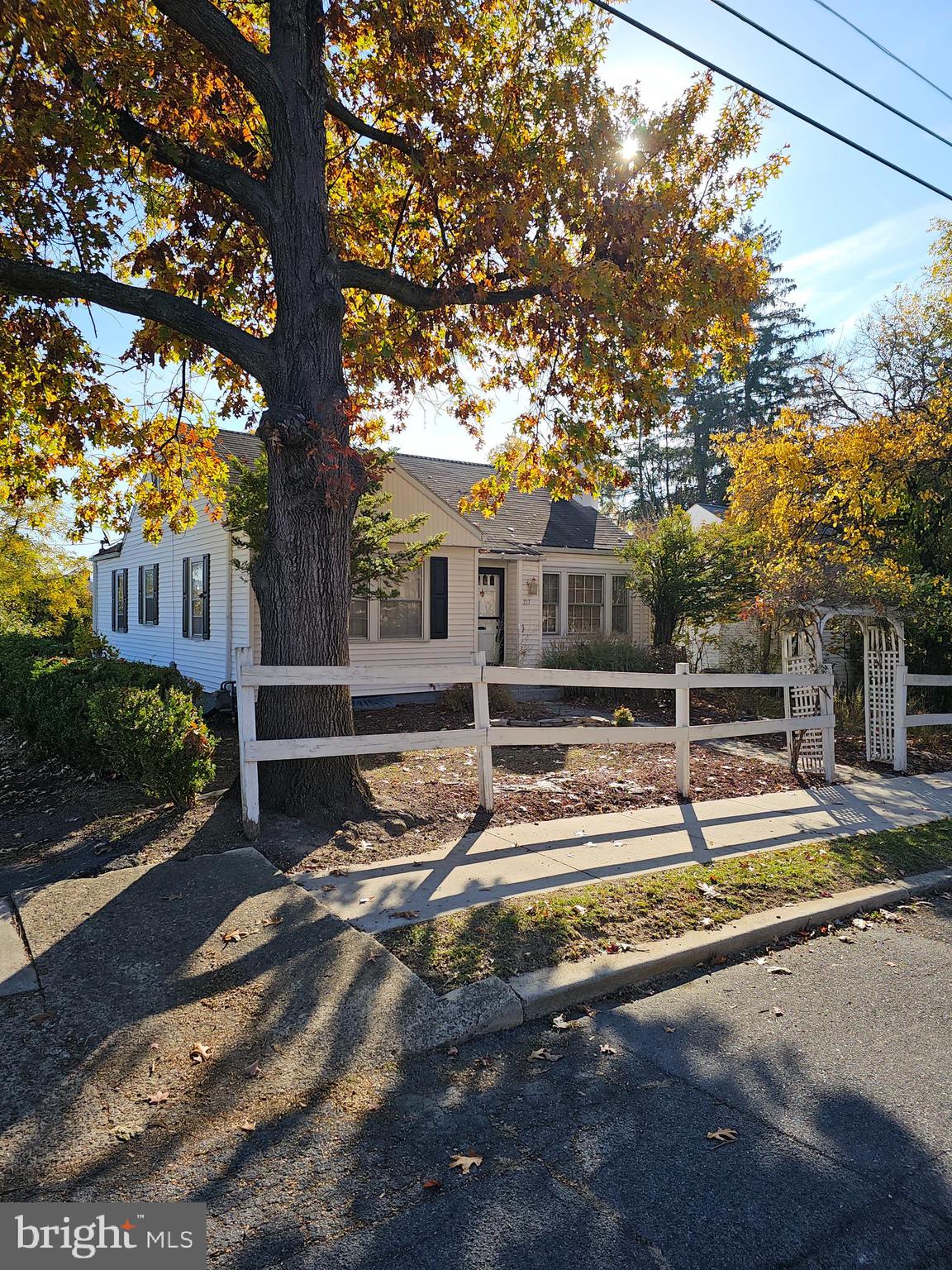 WEST SIDE - Residential