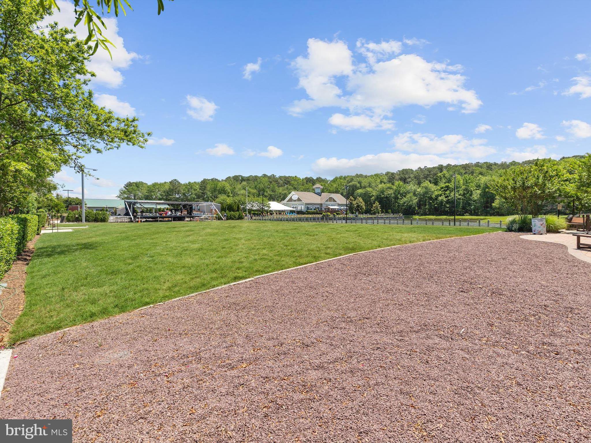 BAYSIDE - Residential