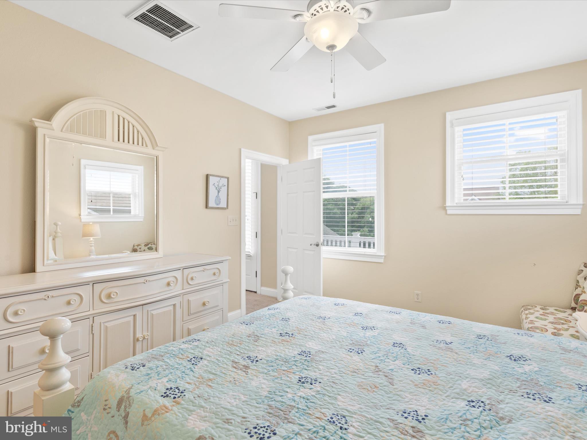 BAYSIDE - Residential