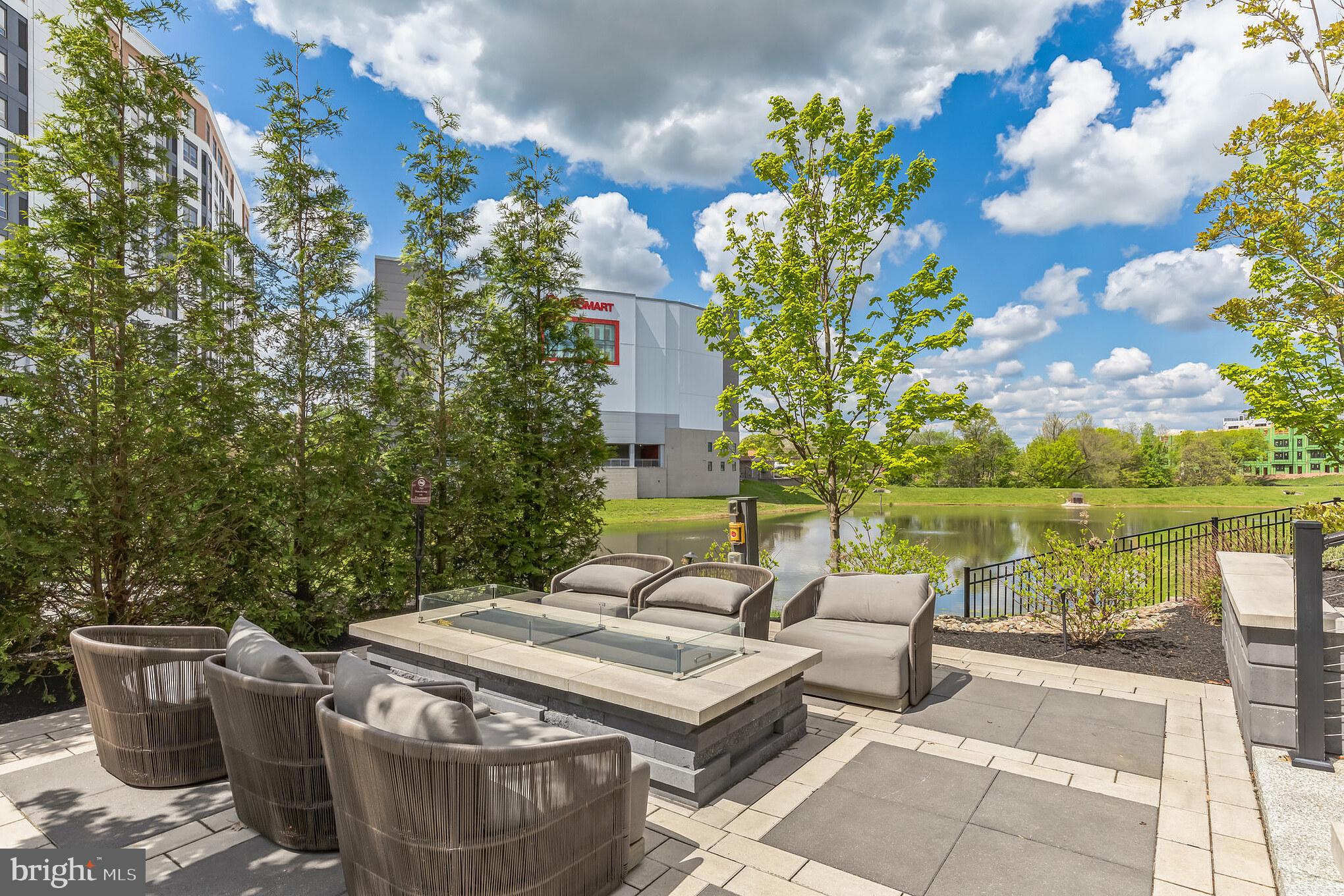575 SOUTH CONDOS - Residential Lease