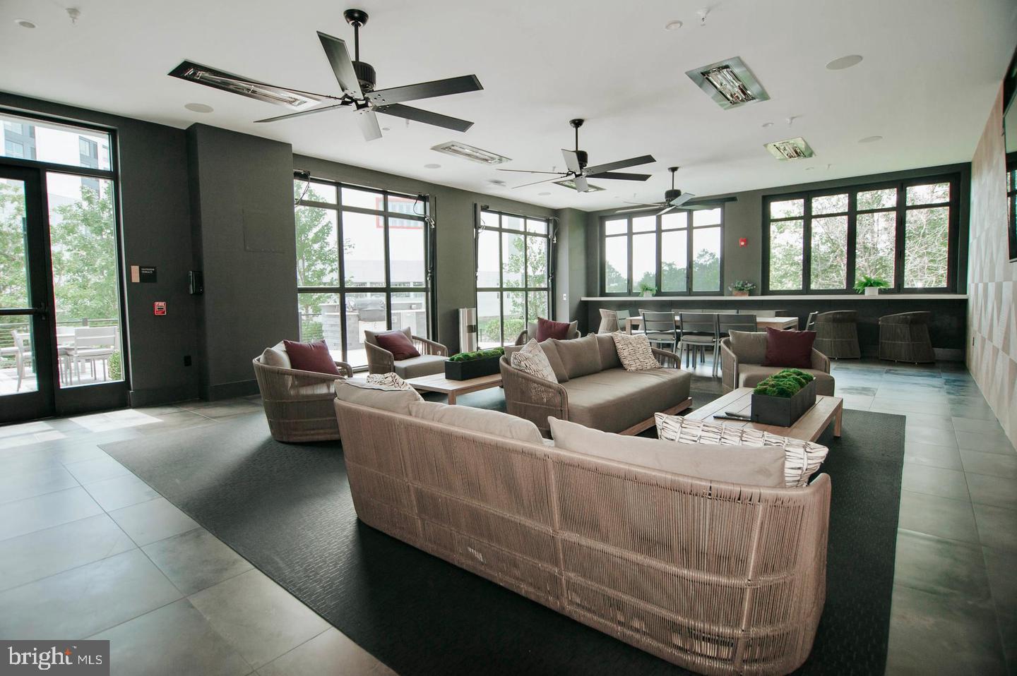 575 SOUTH CONDOS - Residential Lease
