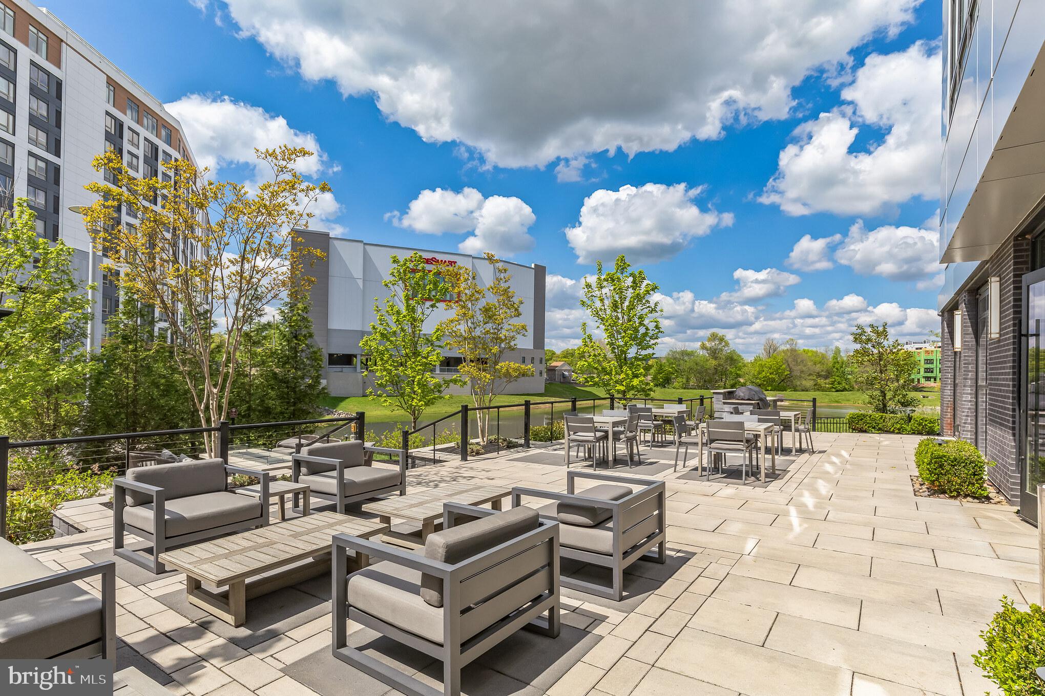 575 SOUTH CONDOS - Residential Lease