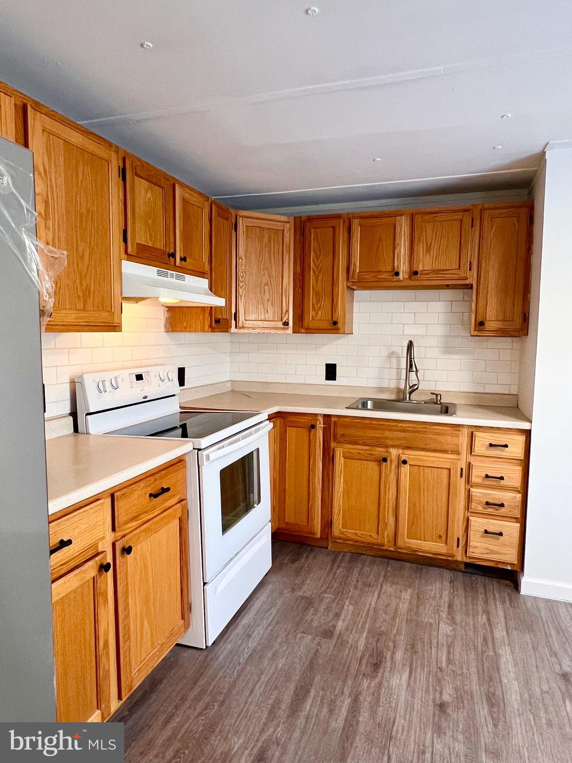 PINE MANOR MHP - Residential