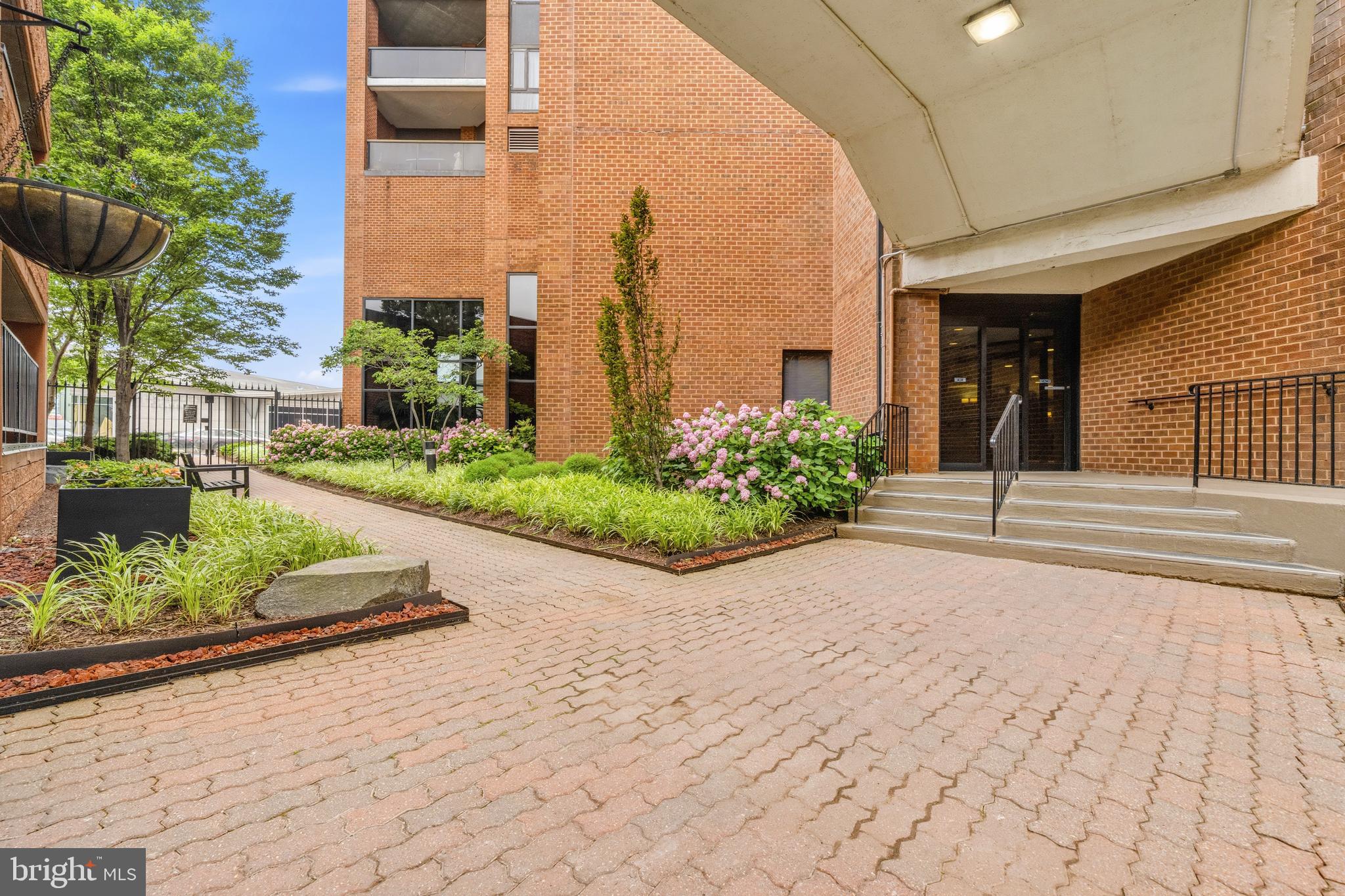 THE ANCHORAGE - Residential